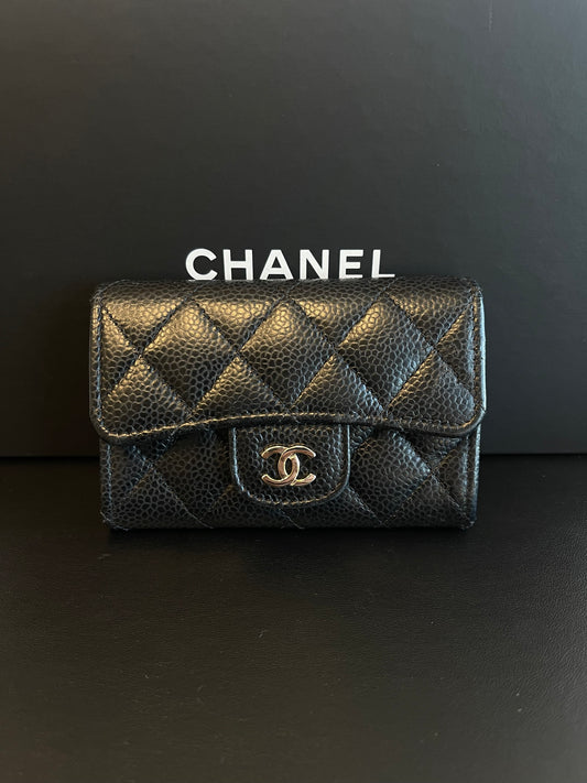 BLACK CHANEL CAVIAR CARD HOLDER