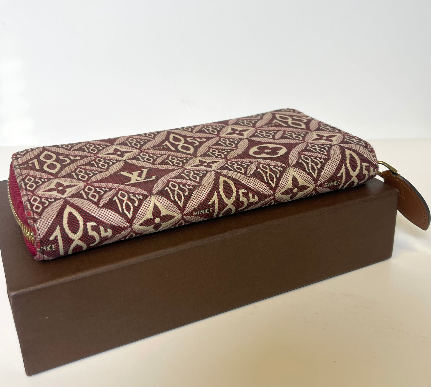 LOUIS VUITTON 1854 JACQUARD COLLECTION ZIPPY WALLET