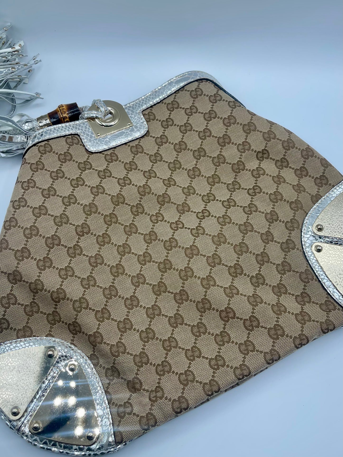 GUCCI MONOGRAM INDY SHOULDER BAG