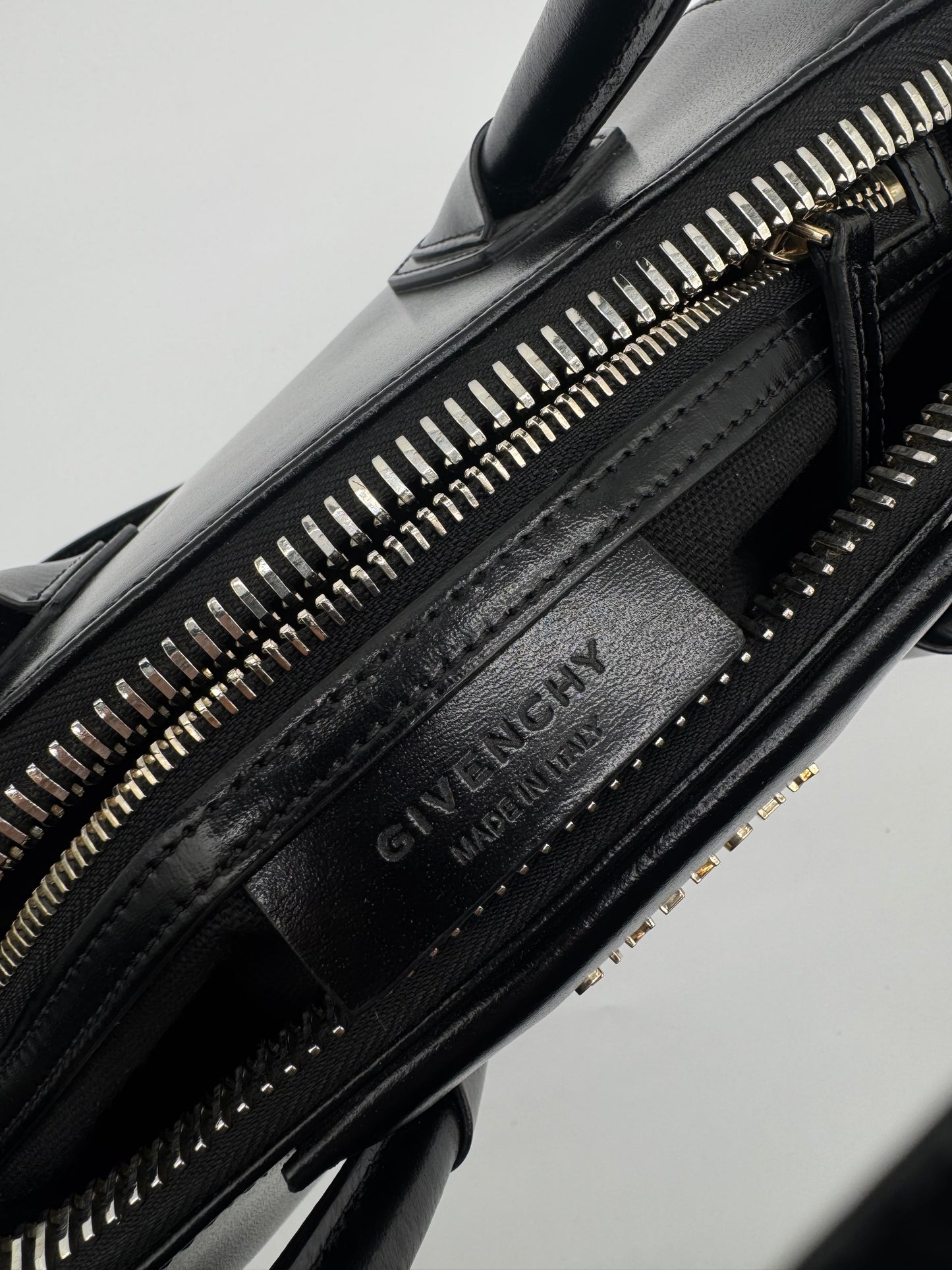 GIVENCHY ANTIGONA SMALL LAMBSKIN TOTE
