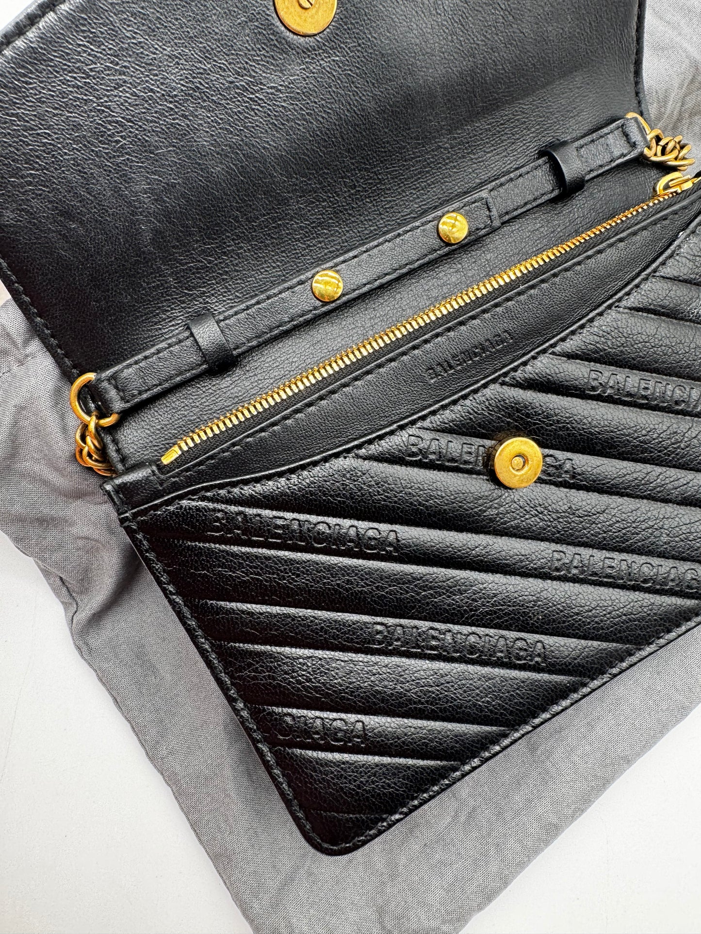 BALENCIAGA CROSSBODY WALLET ON CHAIN