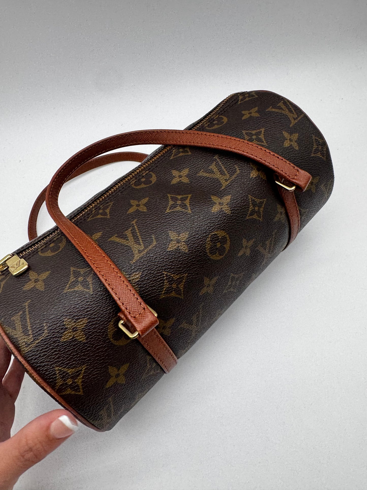 LOUIS VUITTON PAPILLON 26 MONOGRAM