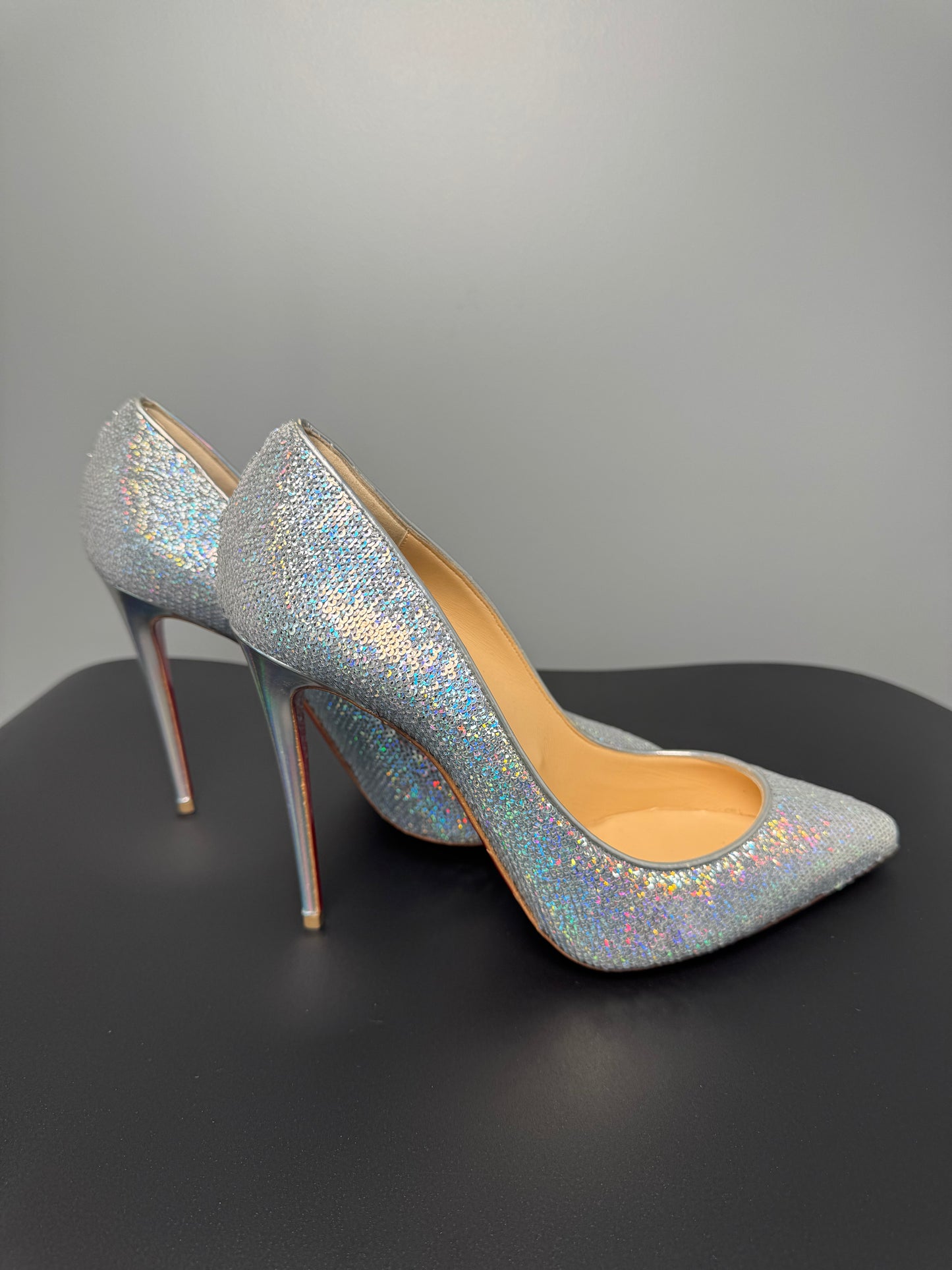 CHRISTIAN LOUBOUTIN SIZE 41 SEQUENCE HEELS