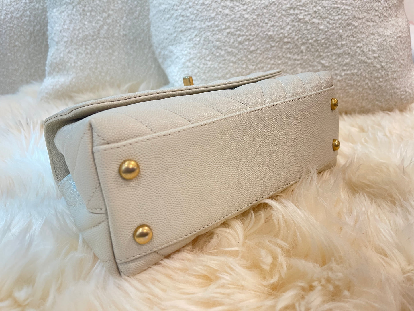 SMALL GREY COCO CHANEL LIZARD TOP HANDLE CHEVRON BAG