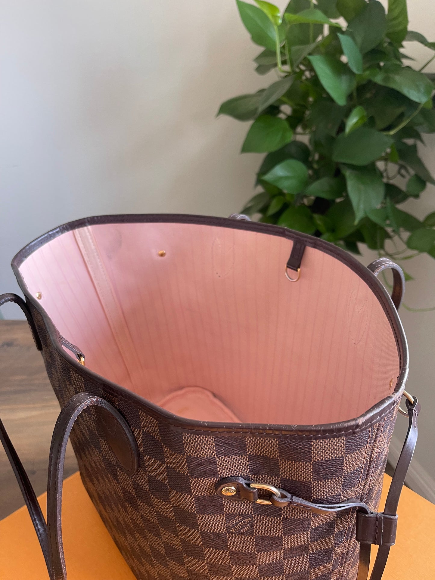 LV DAMIER EBENE PINK INTERIOR WITHOUT POUCH PRE-OWED