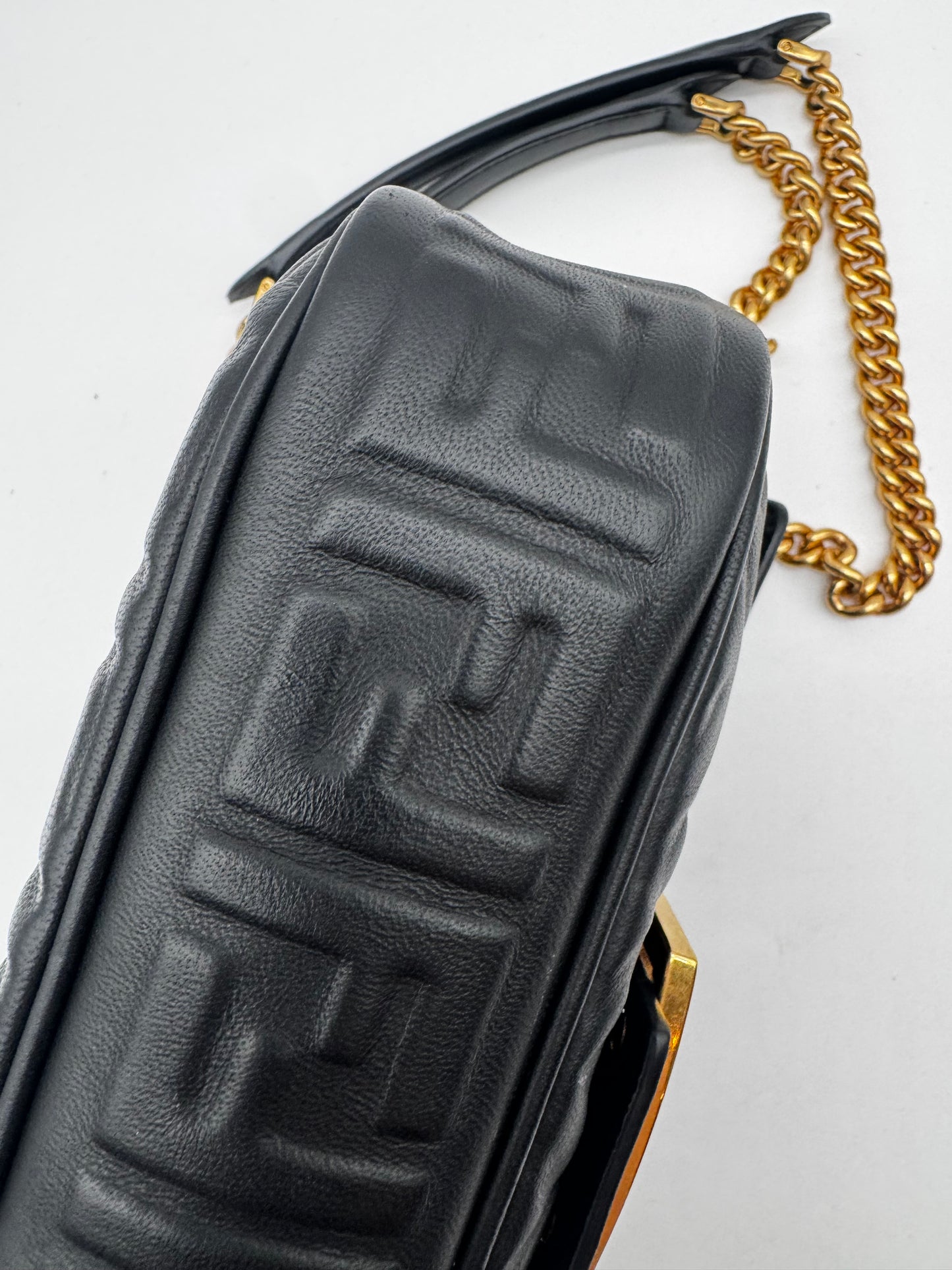 BLACK FENDI BAGUETTE (NEW ARRIVAL!)