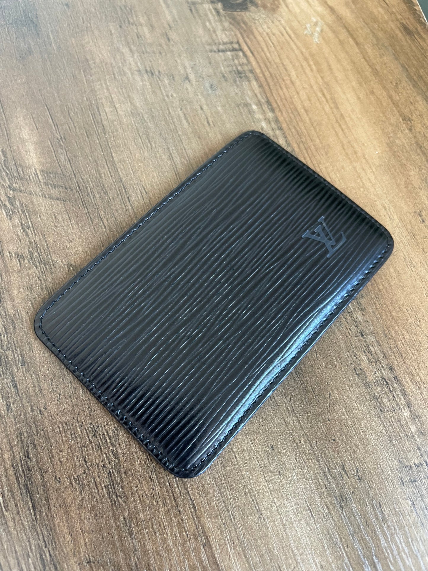 BLACK LOUIS VUITTON EPI CARD HOLDER