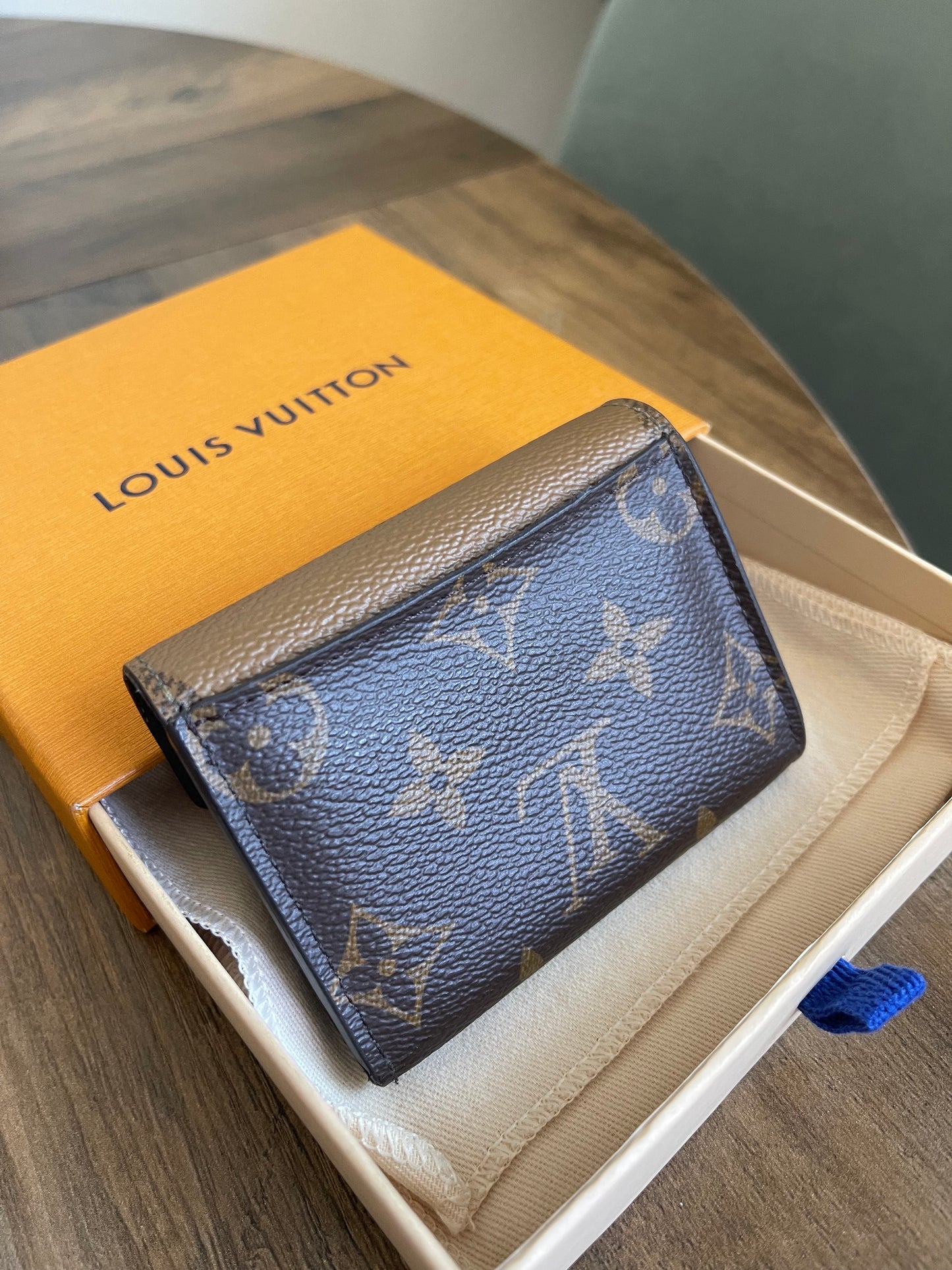 LOUIS VUITTON REVERSE MONOGRAM CARD HOLDER
