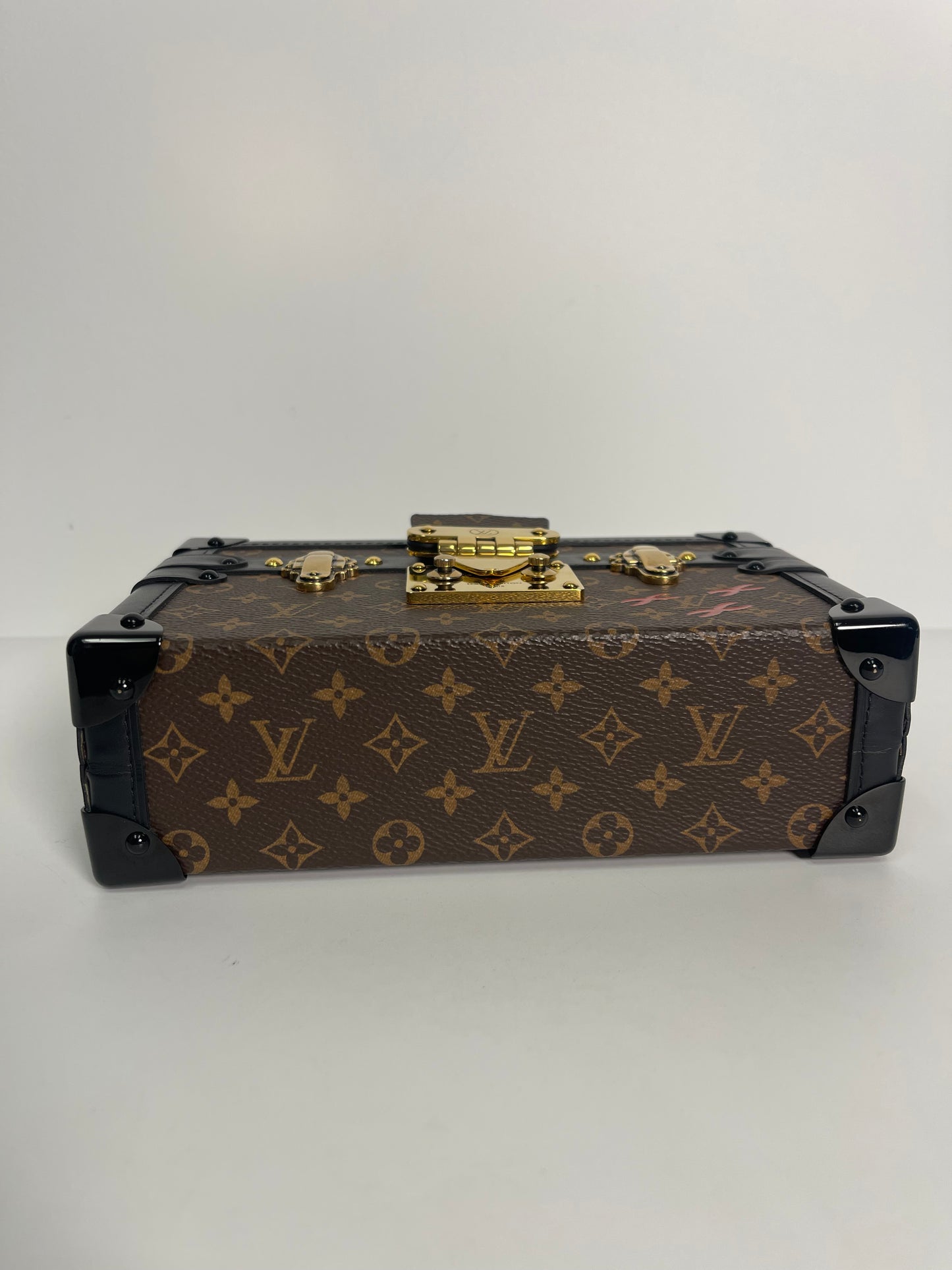 LOUIS VUITTON PETITE MALLE TRUNK CHIPPED FULL SET