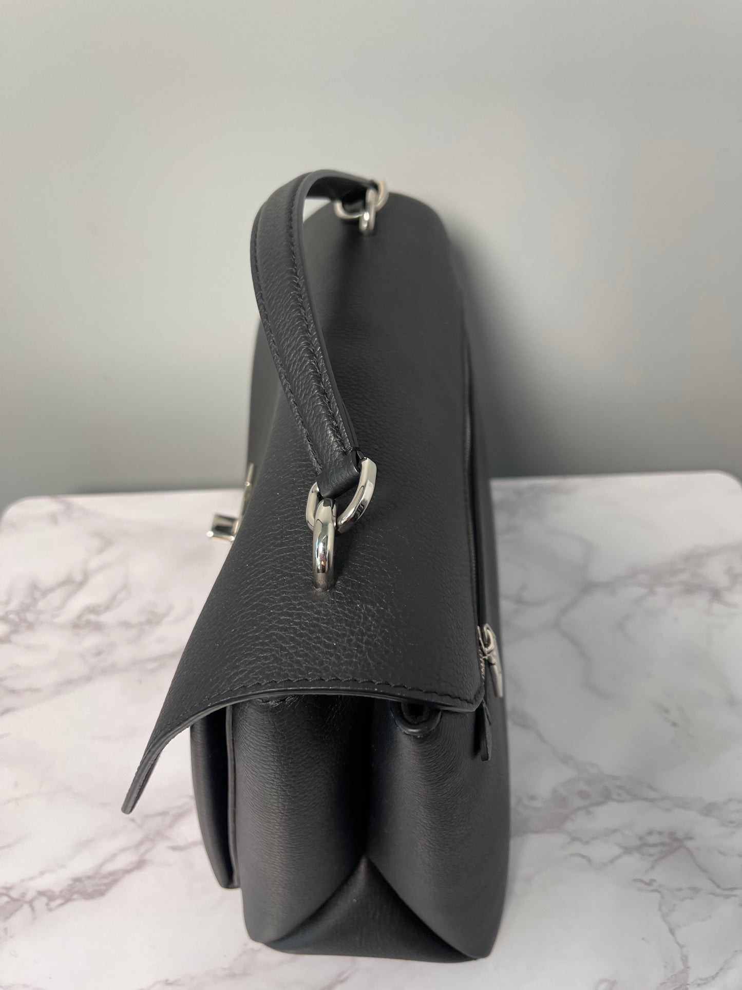 LOUIS VUITTON LOCKME BAG BLACK