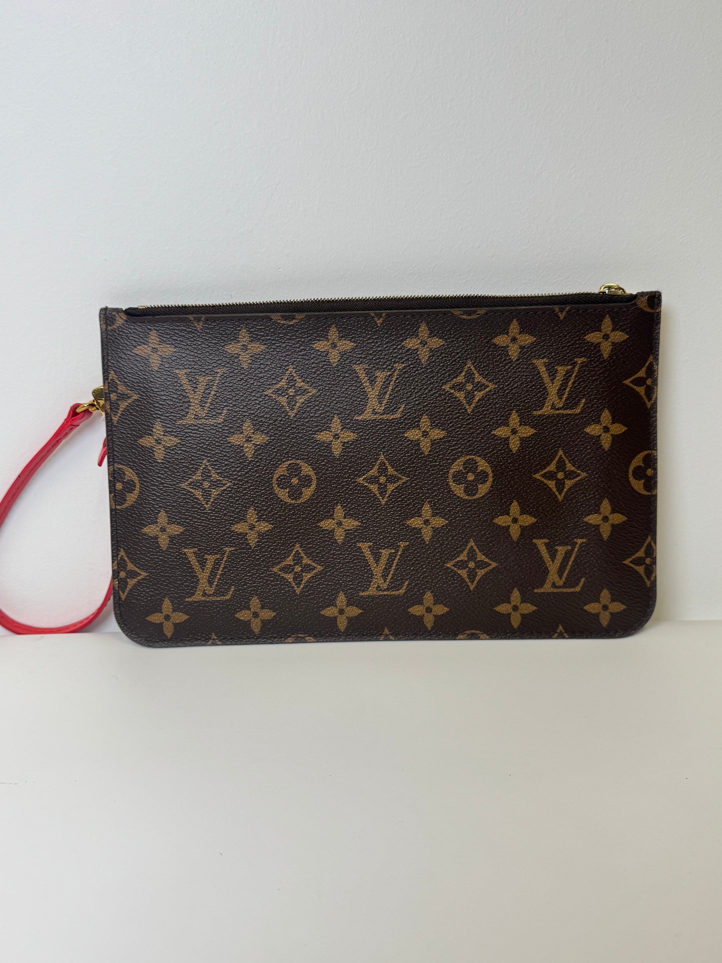 LOUIS VUITTON MM POUCHES (5 Options)