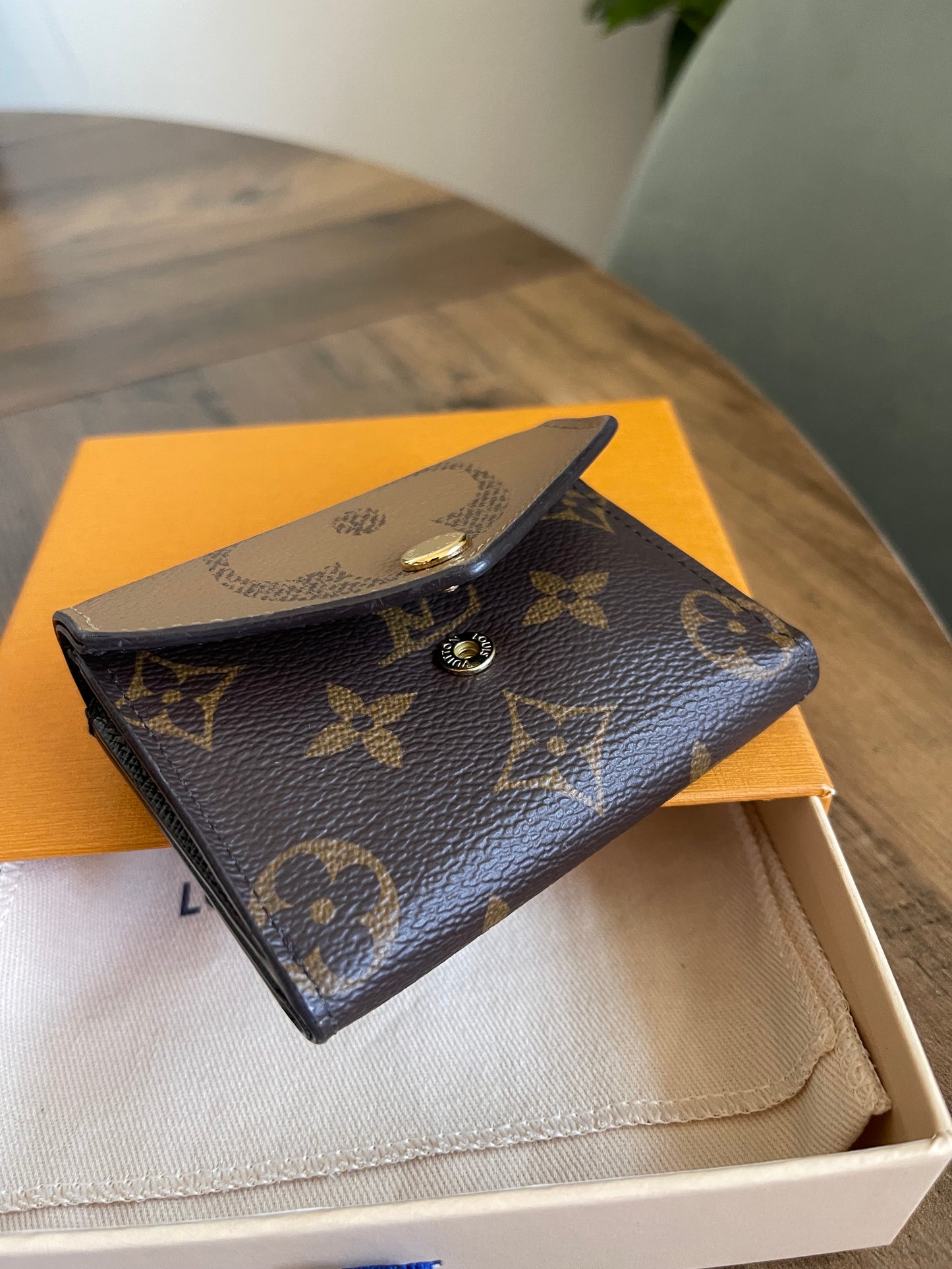 LOUIS VUITTON REVERSE MONOGRAM CARD HOLDER