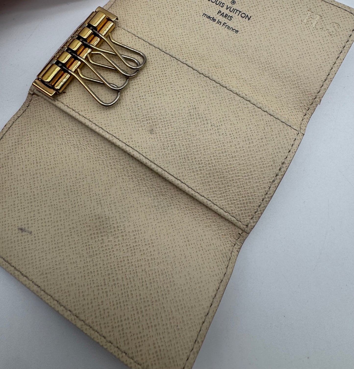 LOUIS VUITTON DAMIER AZUR KEY PUNCH 4 RINGS