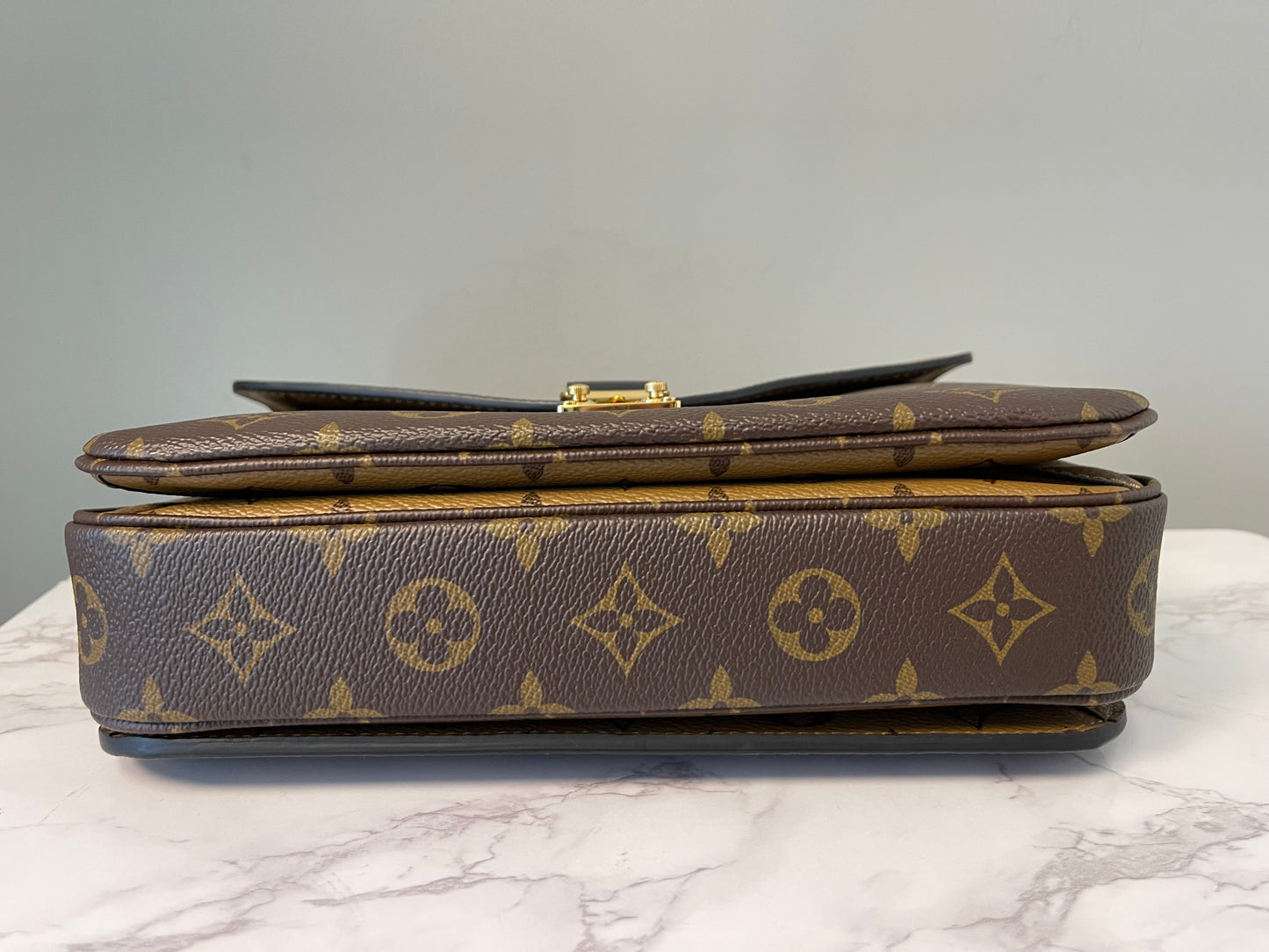 LOUIS VUITTON REVERSE MONOGRAM POCHETTE MÉTIS (LIKE-NEW!)