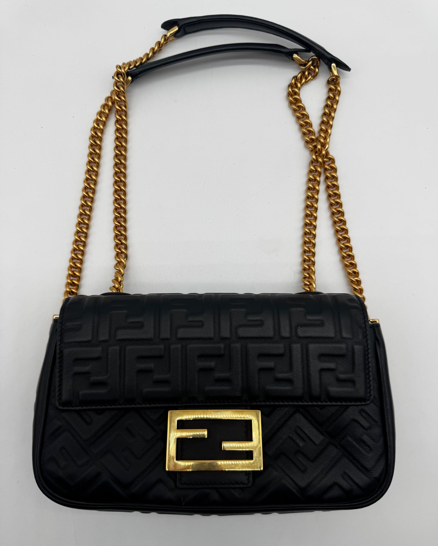 BLACK FENDI BAGUETTE (NEW ARRIVAL!)