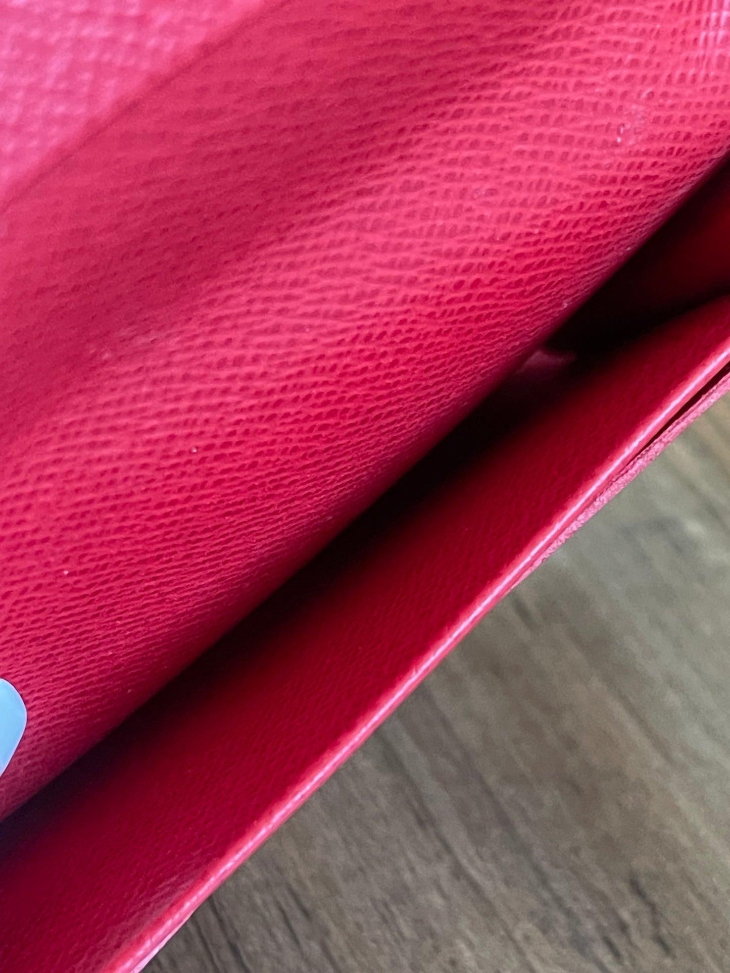 EPI RED LOUIS VUITTON CARD HOLDER