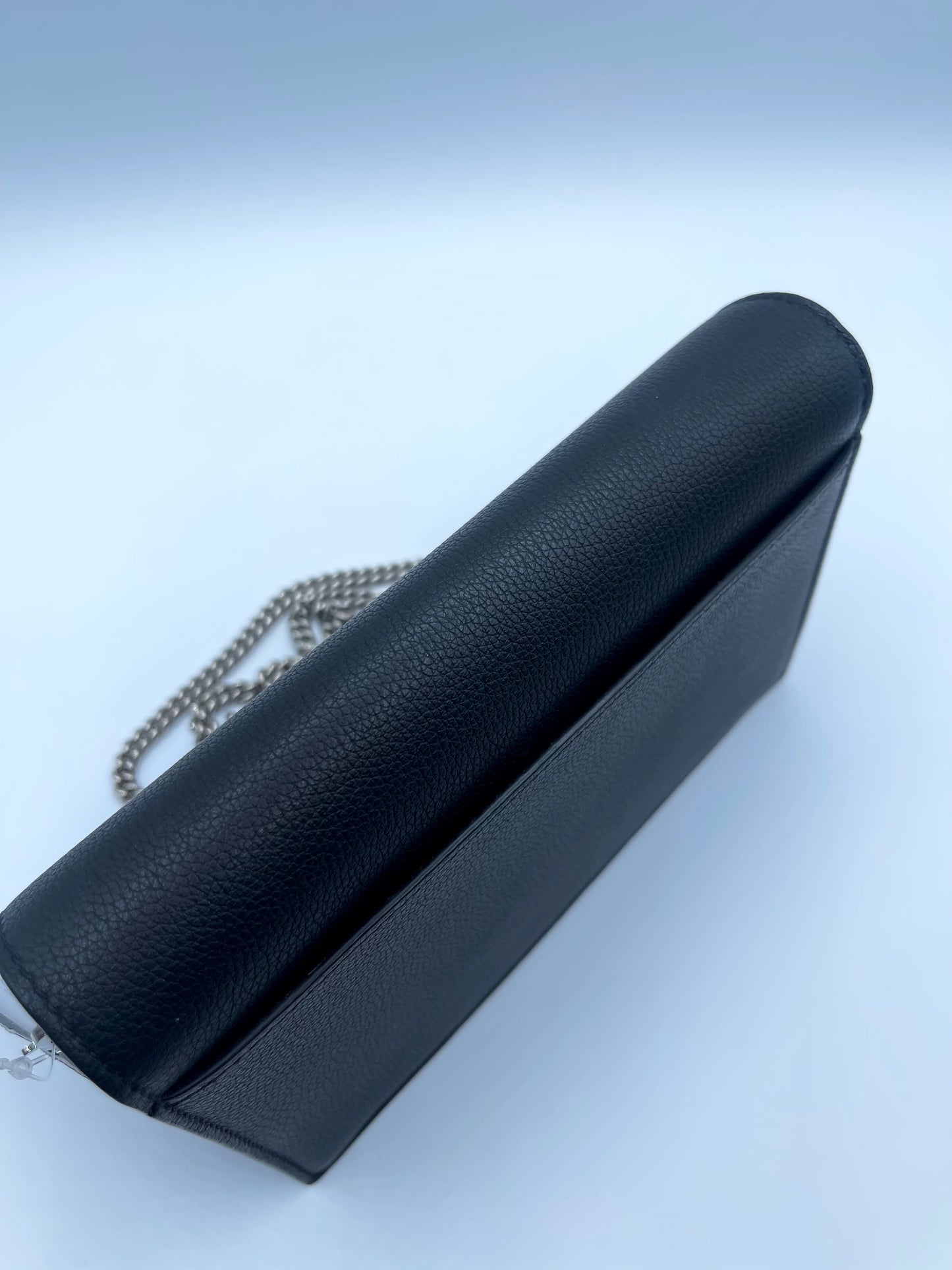 LOUIS VUITTON CALFSKIN LOCKME CHAIN POCHETTE BLACK