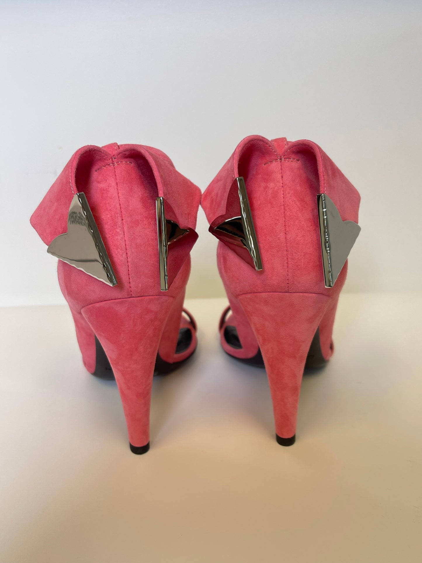 CALVIN KELIN SPECIAL EDITION PINK PUMPS SIZE 7