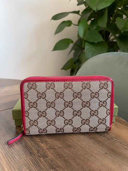 GUCCI ZIPPY WALLET RED