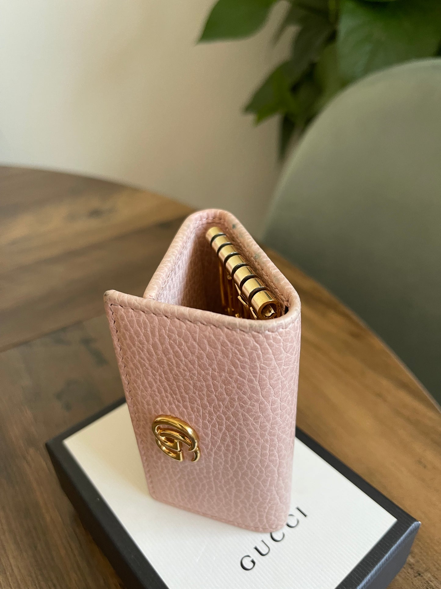 PINK GUCCI KEY HOLDER
