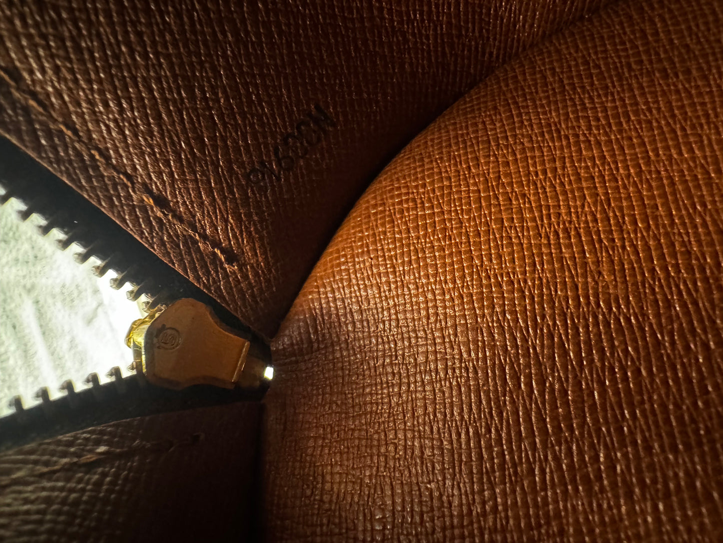 LOUIS VUITTON PAPILLON 26 MONOGRAM