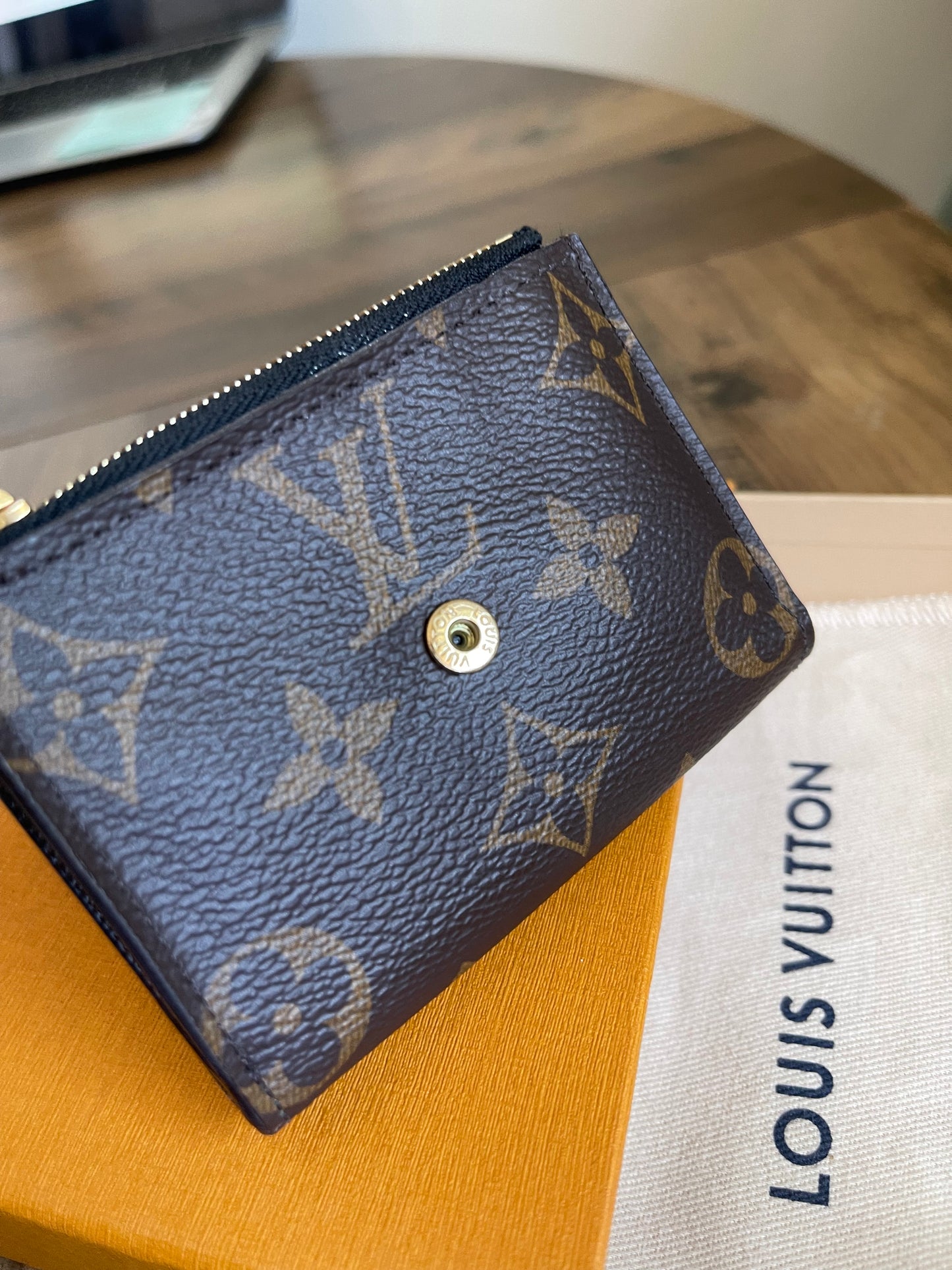 LOUIS VUITTON REVERSE MONOGRAM CARD HOLDER