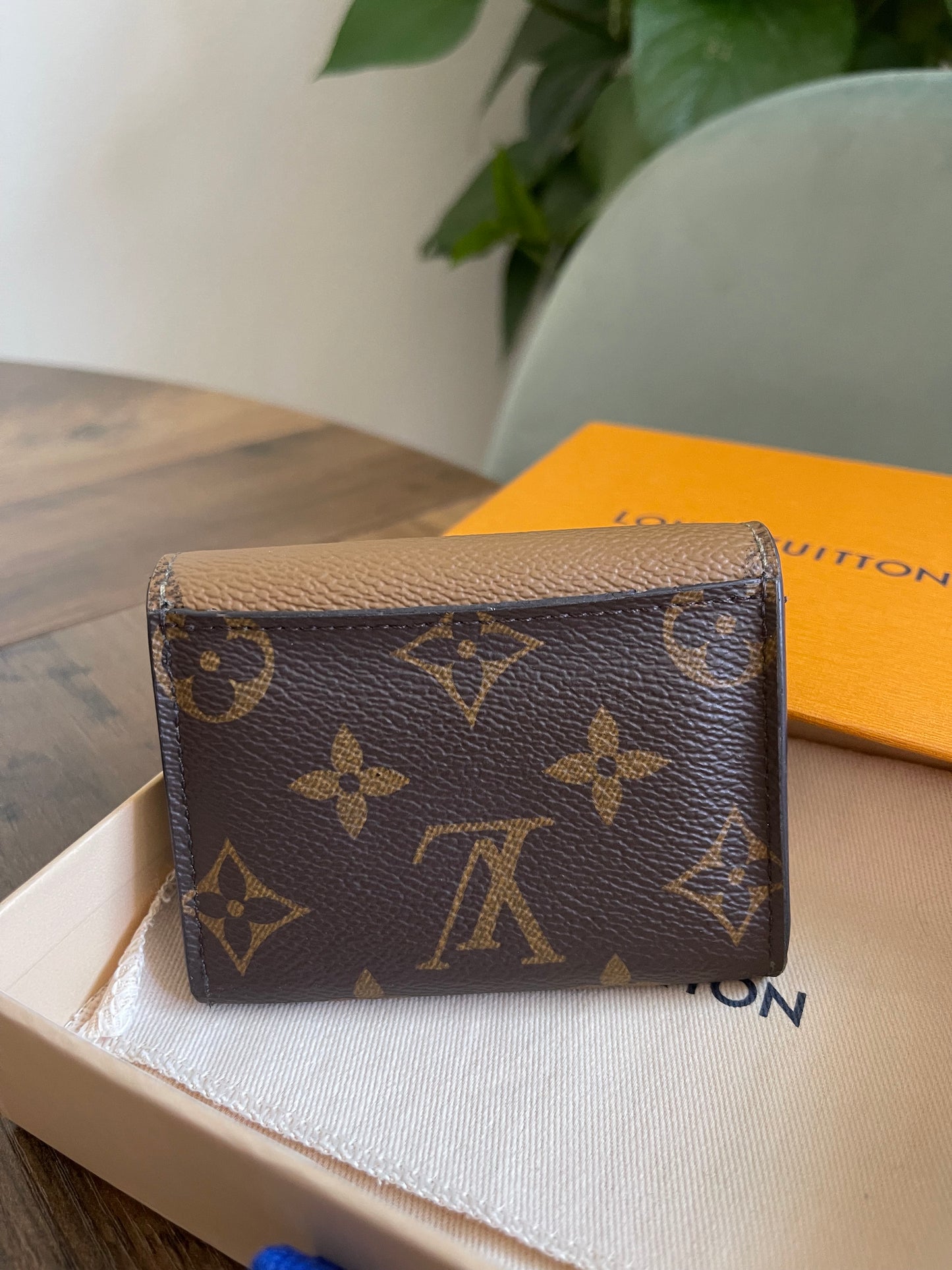 LOUIS VUITTON REVERSE MONOGRAM CARD HOLDER