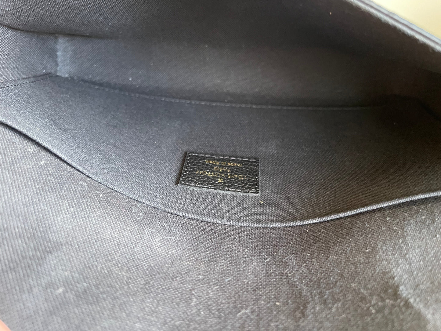 BLACK LOUIS VUITTON FELICIE ONE MISSING INSERT