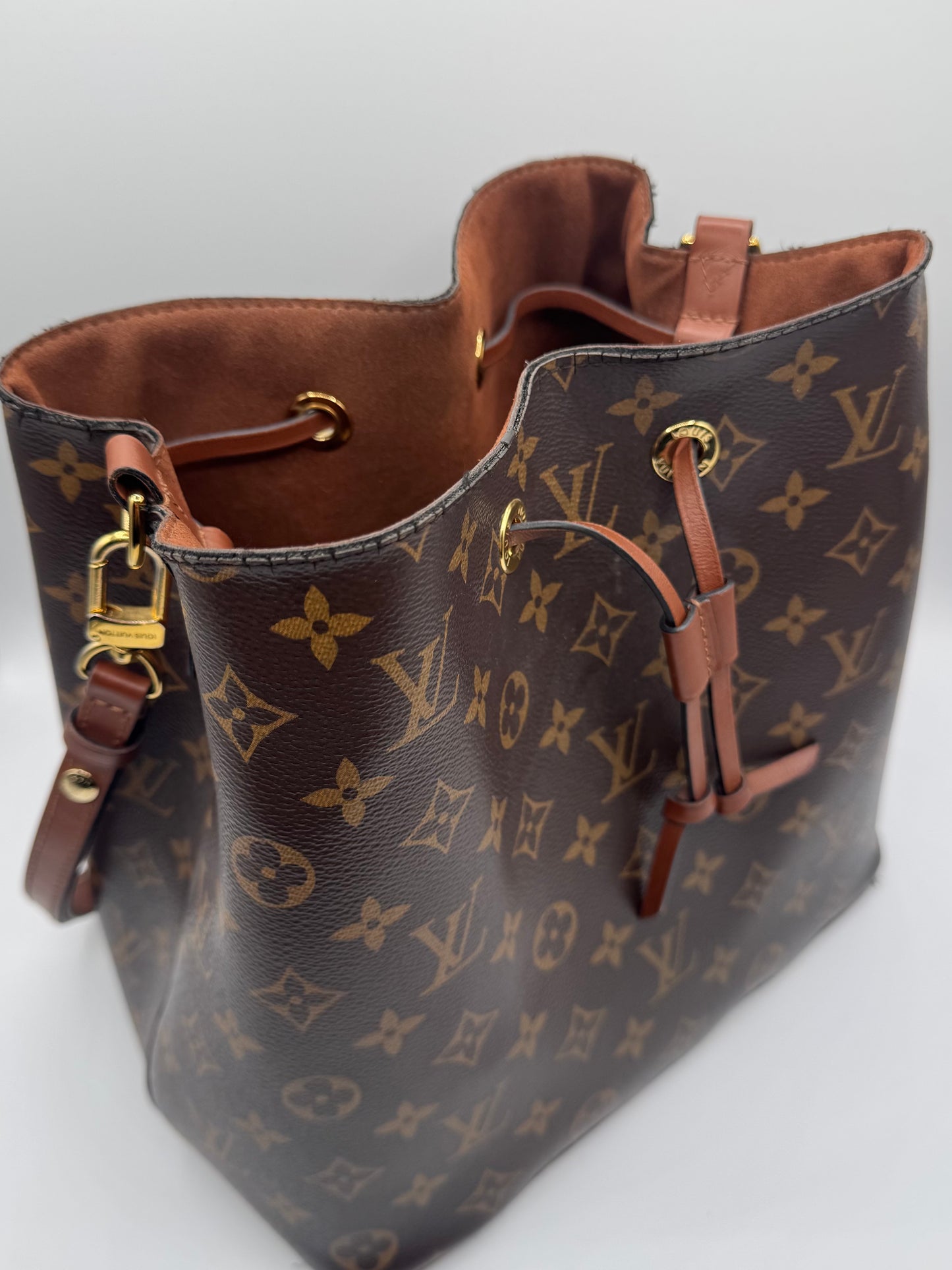 LOUIS VUITTON NEO NOE MONOGRAM