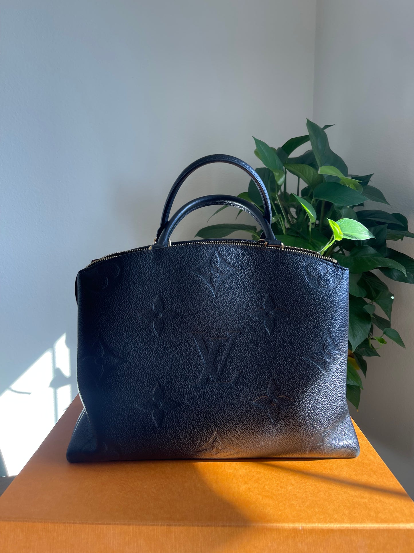 LOUIS VUITTON GRAND PALAIS MM EMPREINTE TOTE