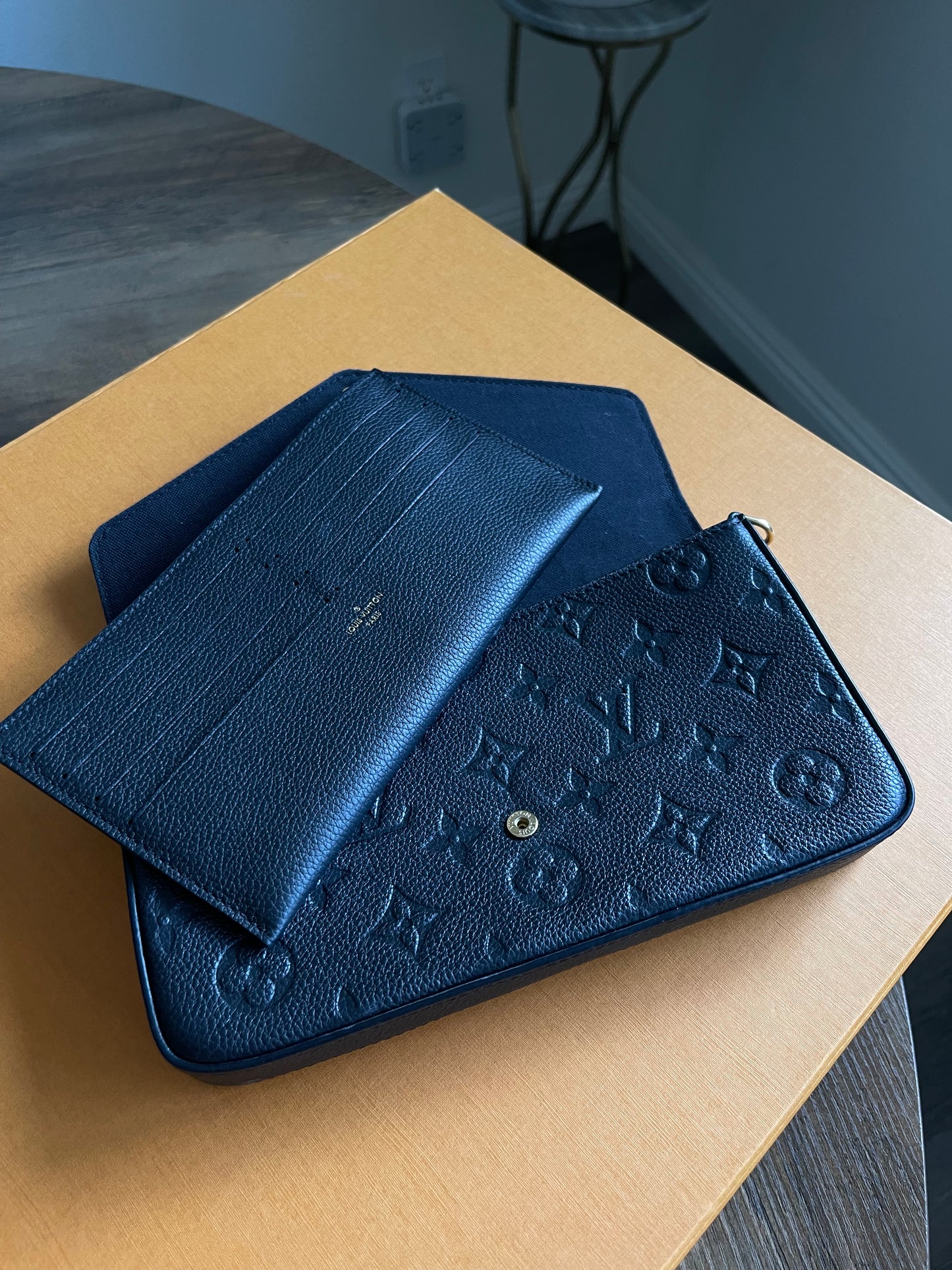 BLACK LOUIS VUITTON FELICIE ONE MISSING INSERT