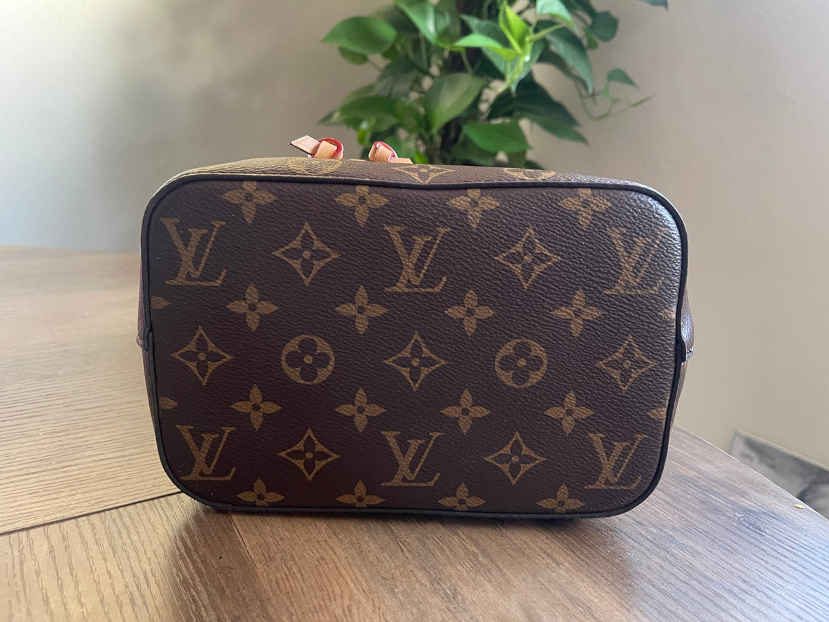 LOUIS VUITTON NEO NOE WITH GIFT
