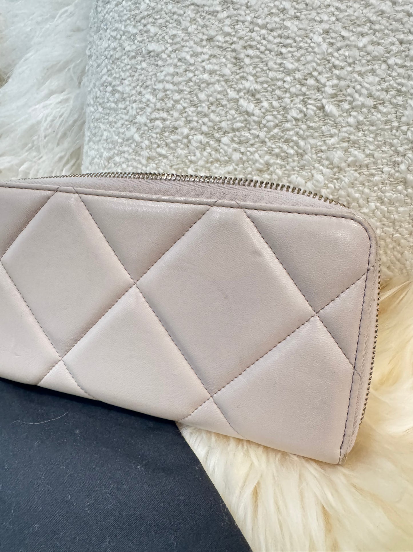 CHANEL LAMBSKIN LILAC GOLD HARDWARE