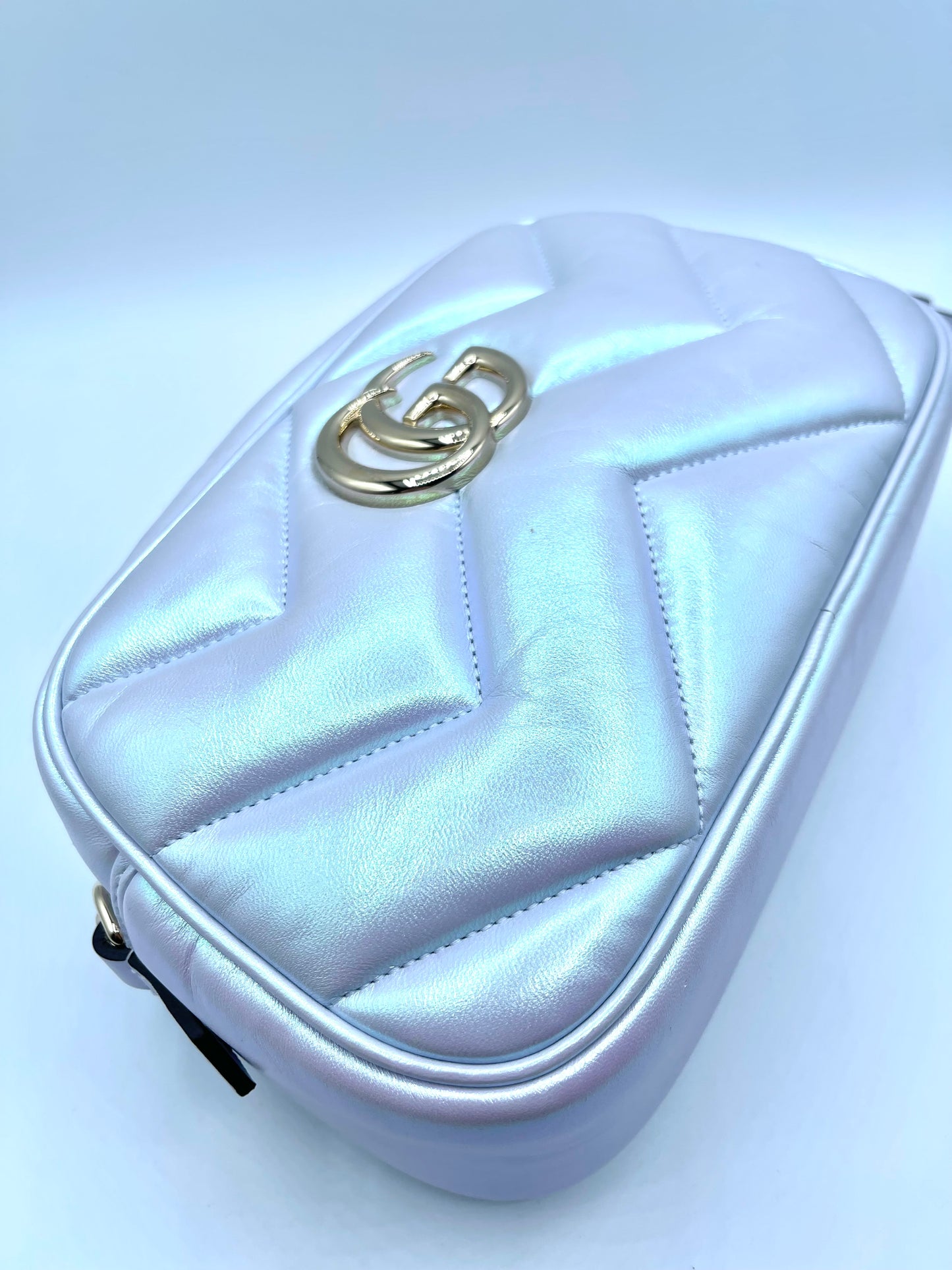 IRIDESCENT GUCCI CAMERA BAG CROSSBODY WITH DUST BAG