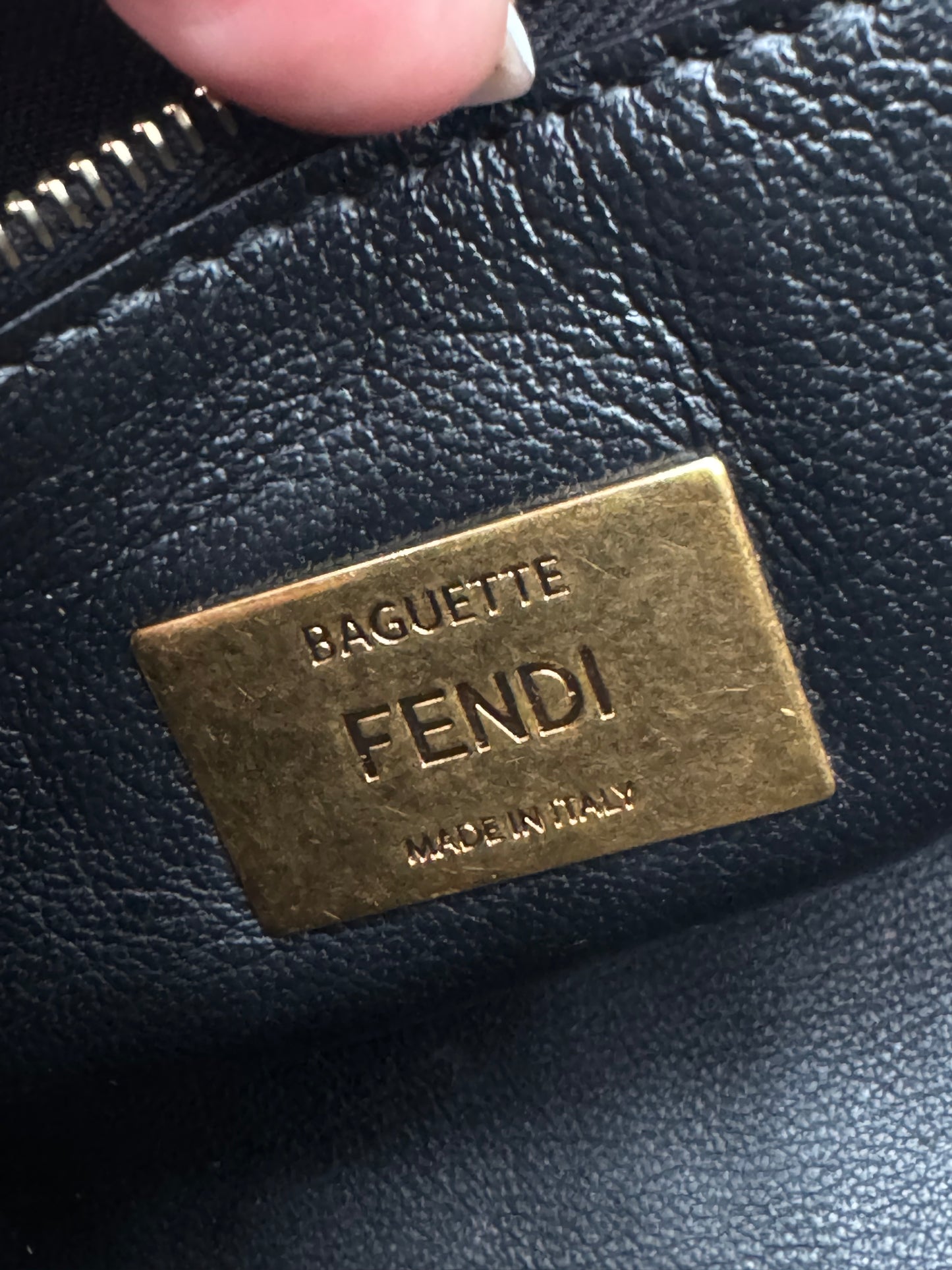 BLACK FENDI BAGUETTE (NEW ARRIVAL!)