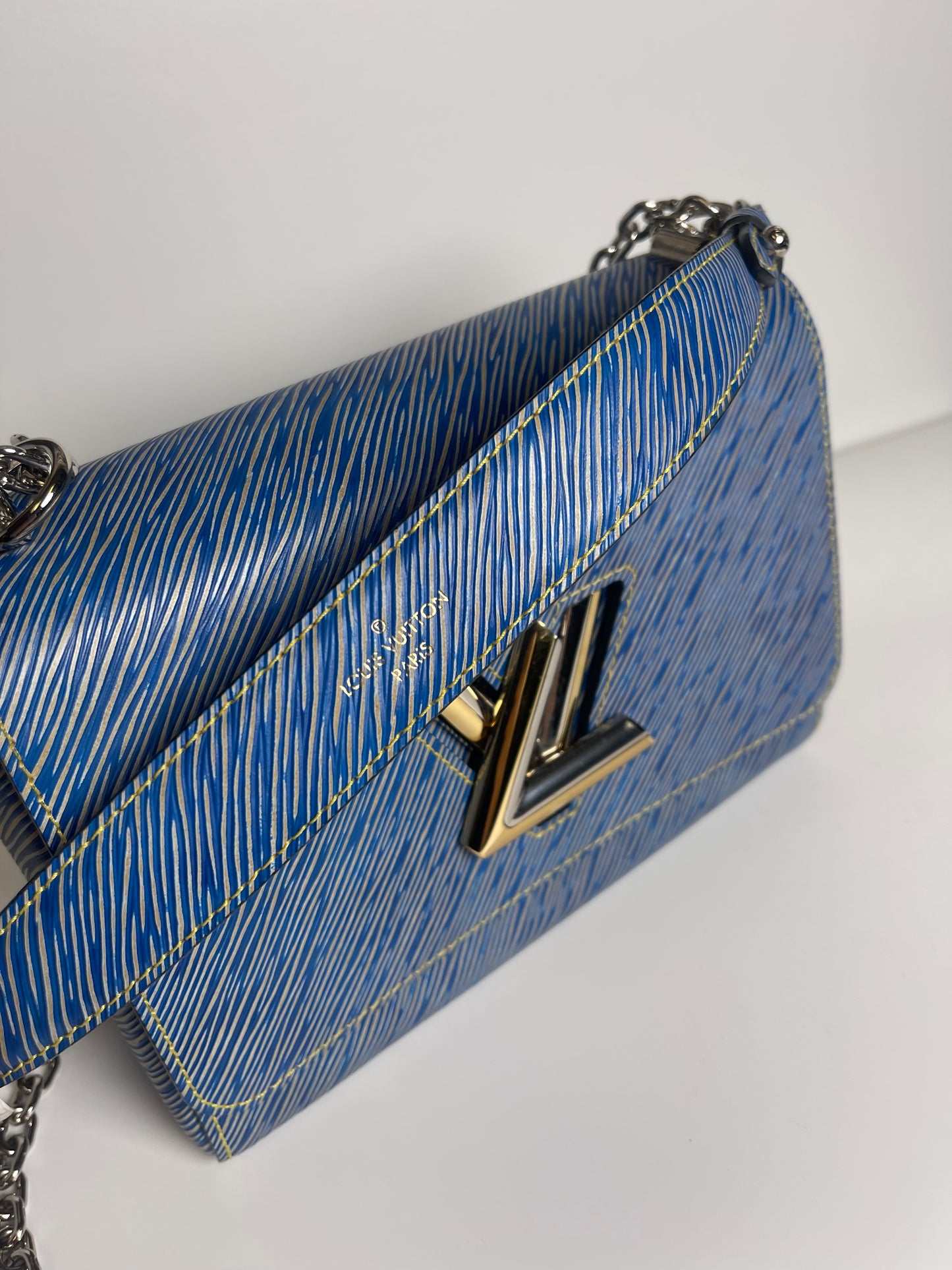 LOUIS VUITTON TWIST EPI BLUE CROSSBODY