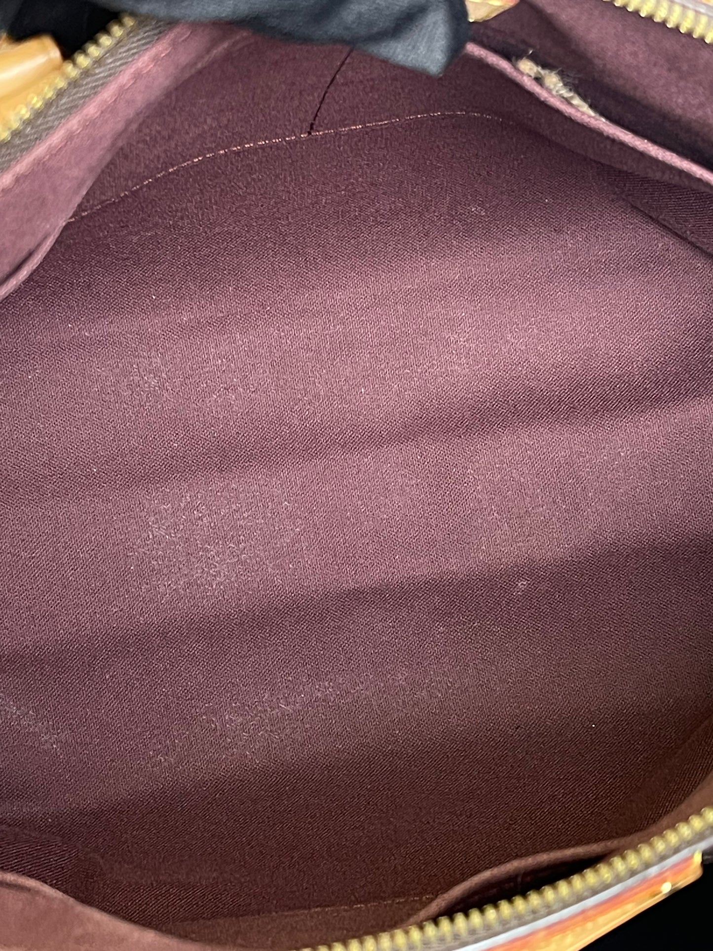 LOUIS VUITTON MM TURNNE