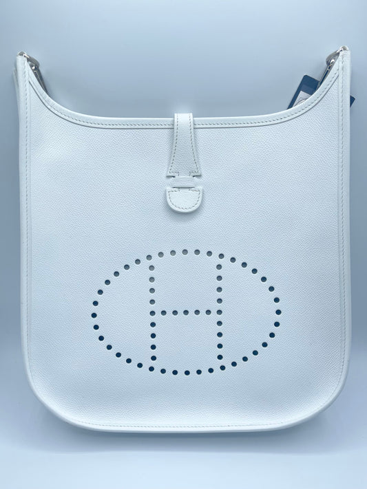 WHITE EVELYN HERMES GM (MORE PHOTOS COMING SOON!)