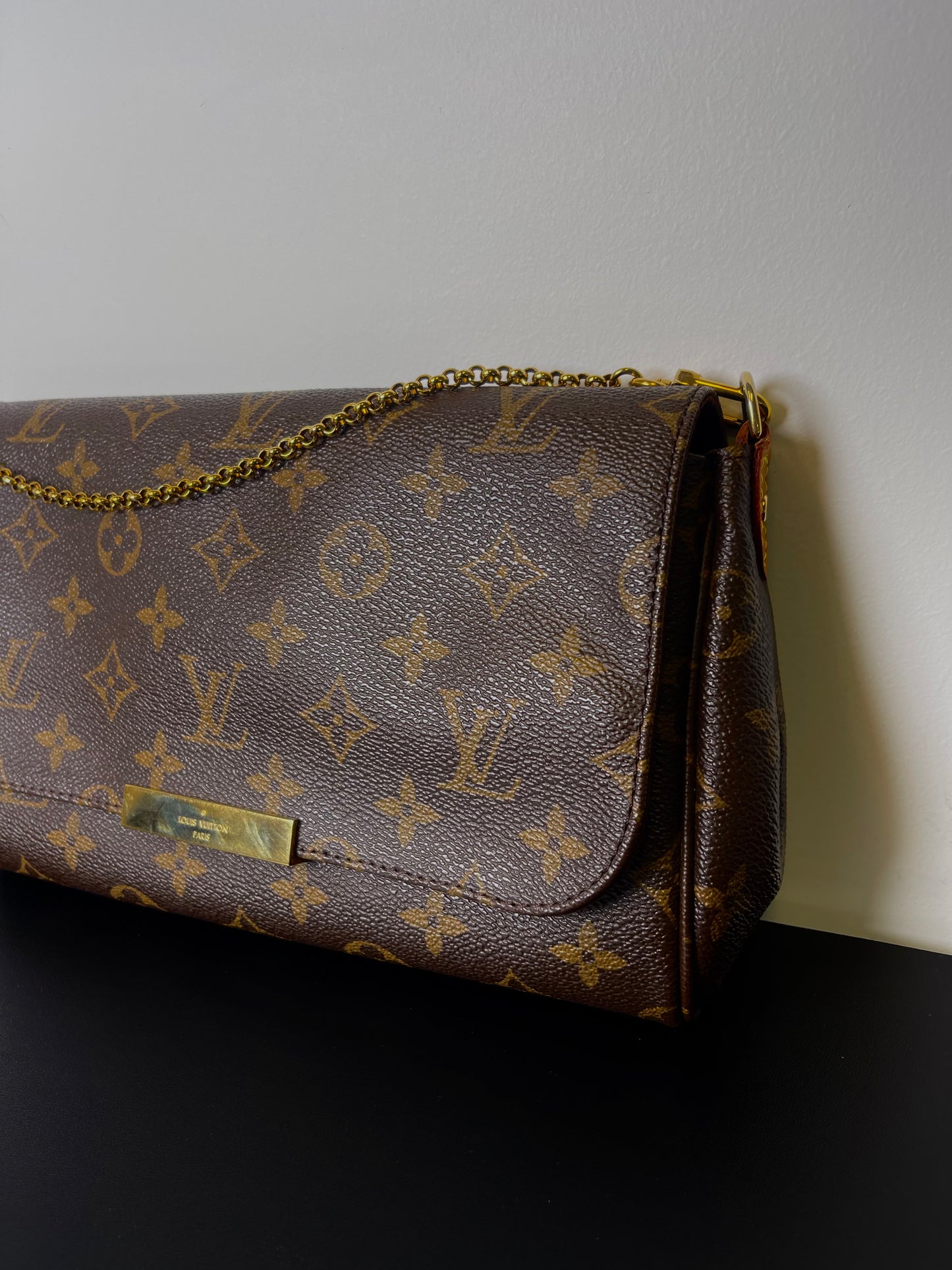 LOUIS VUITTON MM MONOGRAM FAVORITE