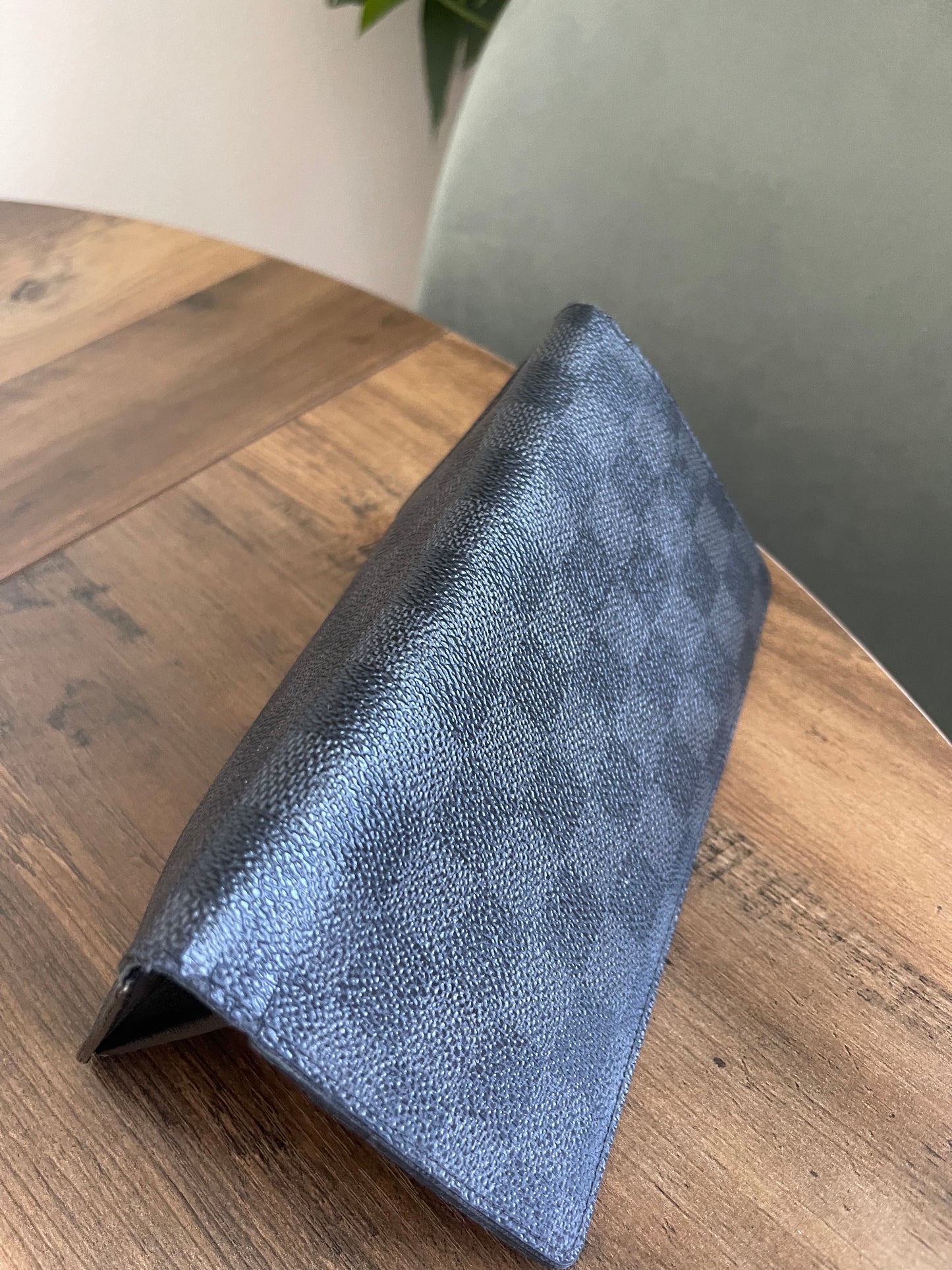 MENS LOUIS VUITTON DAMIER GRAPHITE