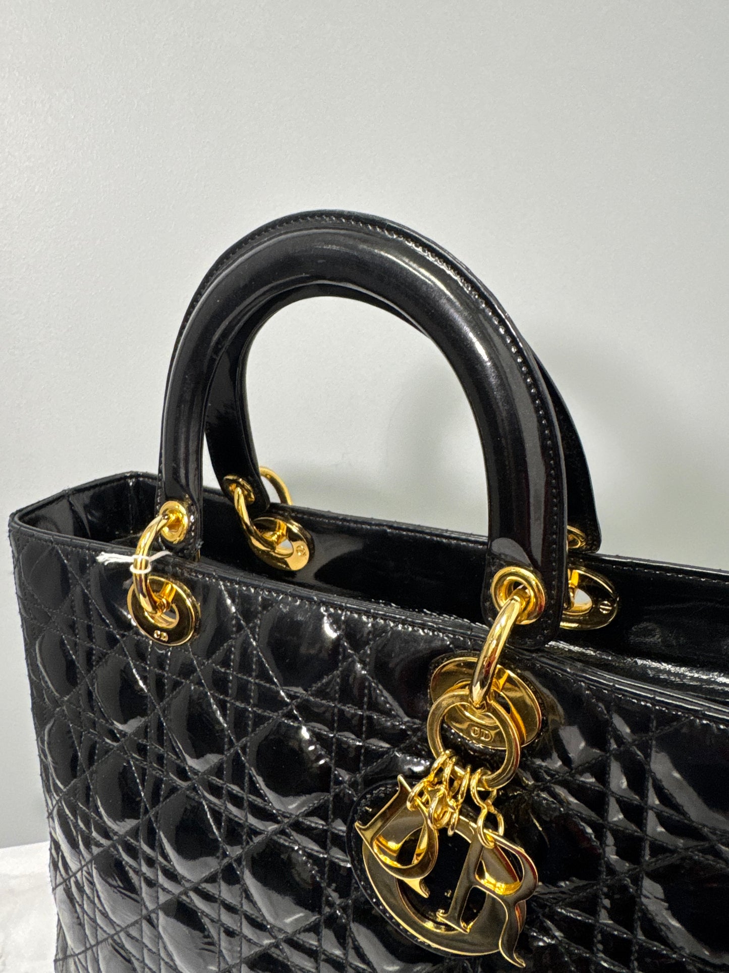 LADY DIOR BLACK PATENT LEATHER WITH GOLD HARDWARE LARGE