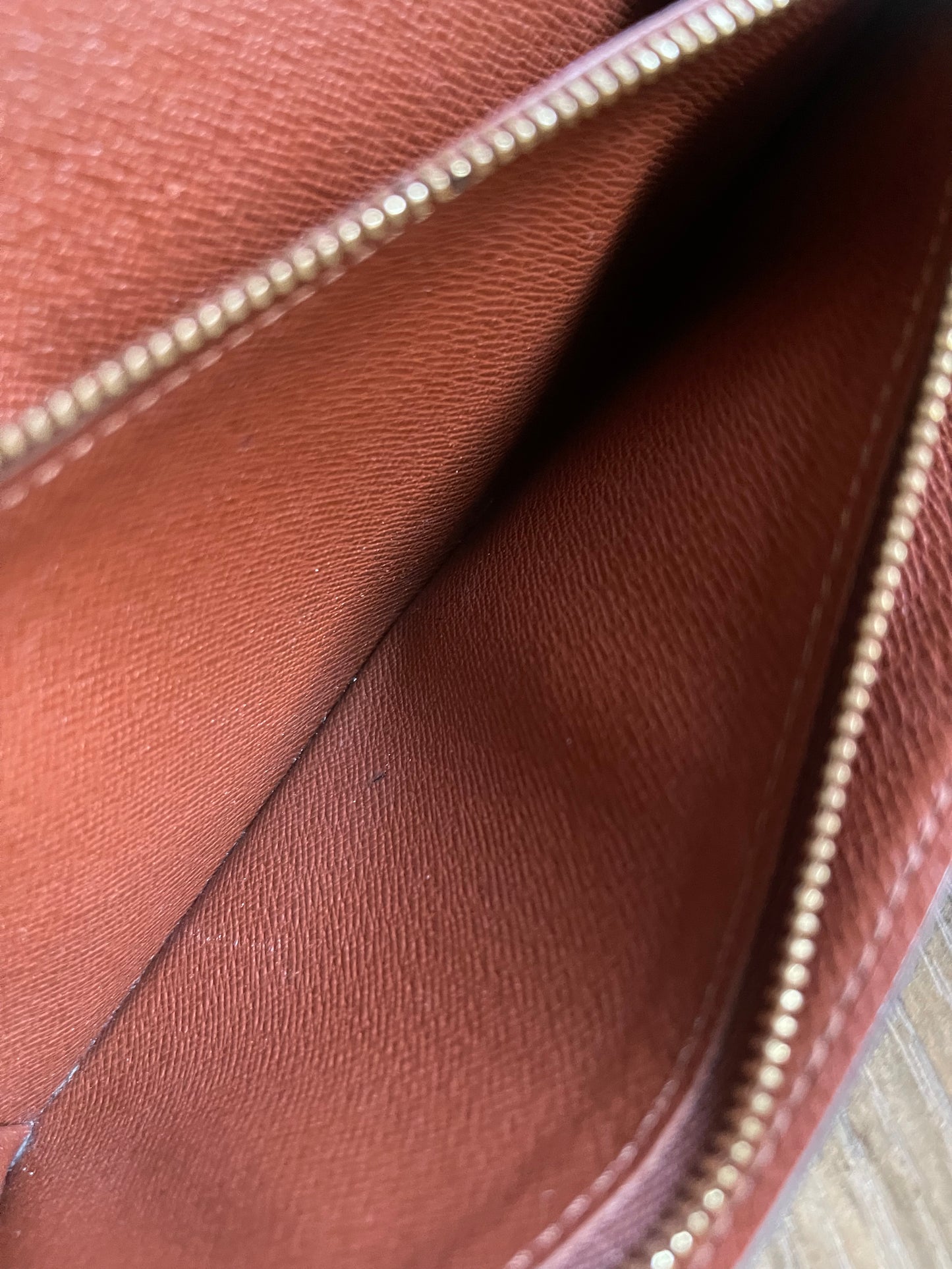 LOUIS VUITTON NEO NOE WITH GIFT