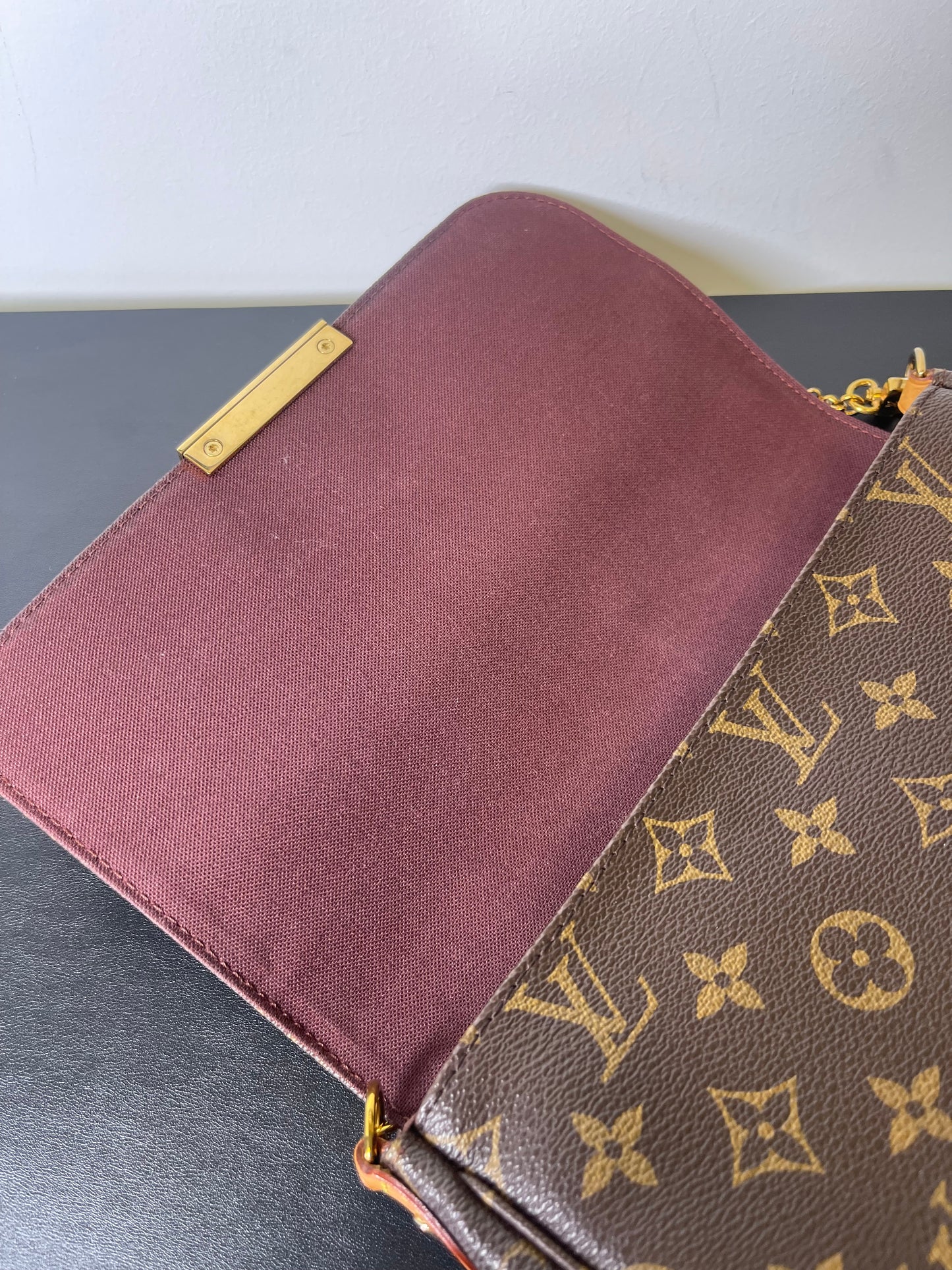 LOUIS VUITTON MM MONOGRAM FAVORITE