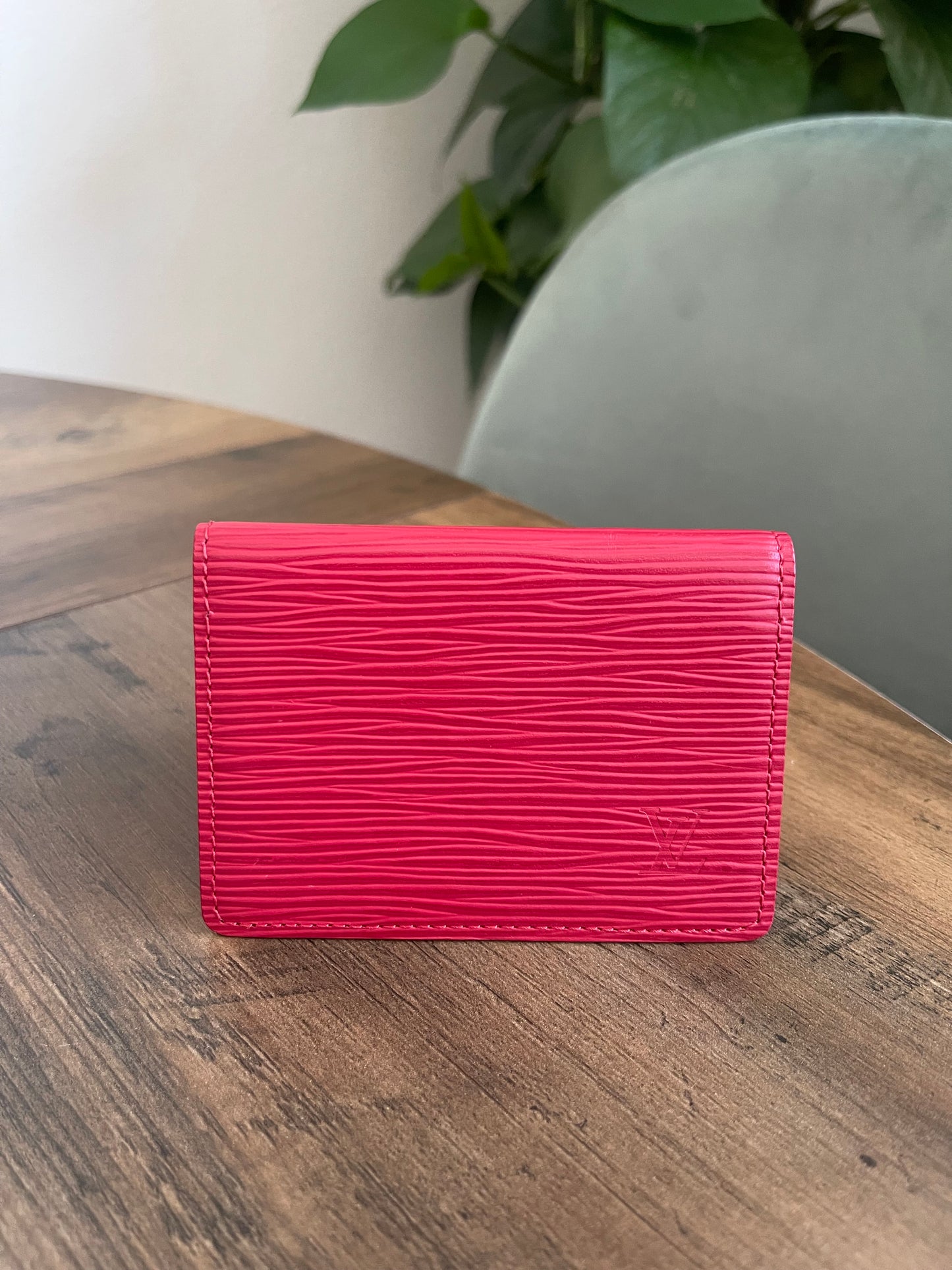 EPI RED LOUIS VUITTON CARD HOLDER