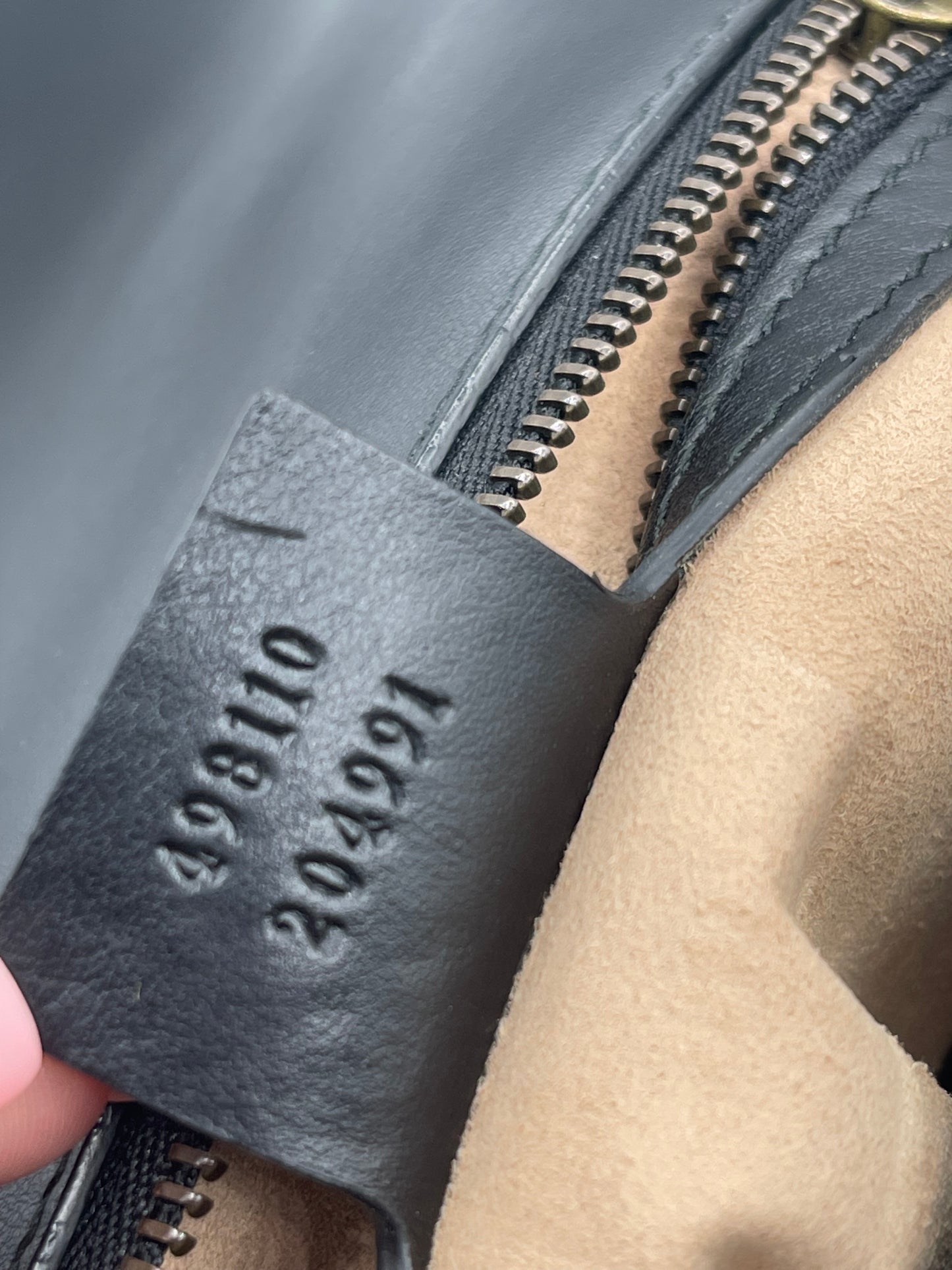 GUCCI CALFSKIN MATELASSE SMALL WITH CROSSBODY STRAP