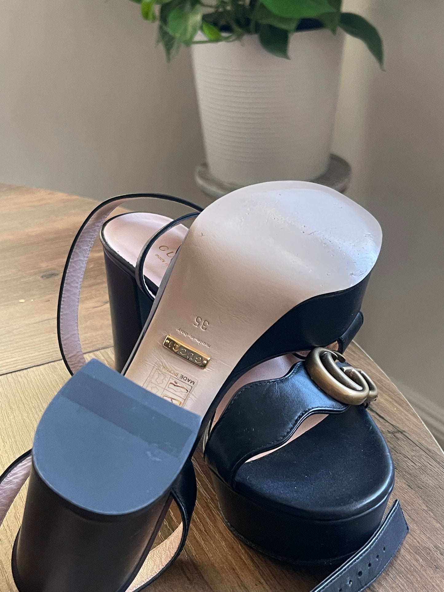 GUCCI DOUBLE G SIZE 5