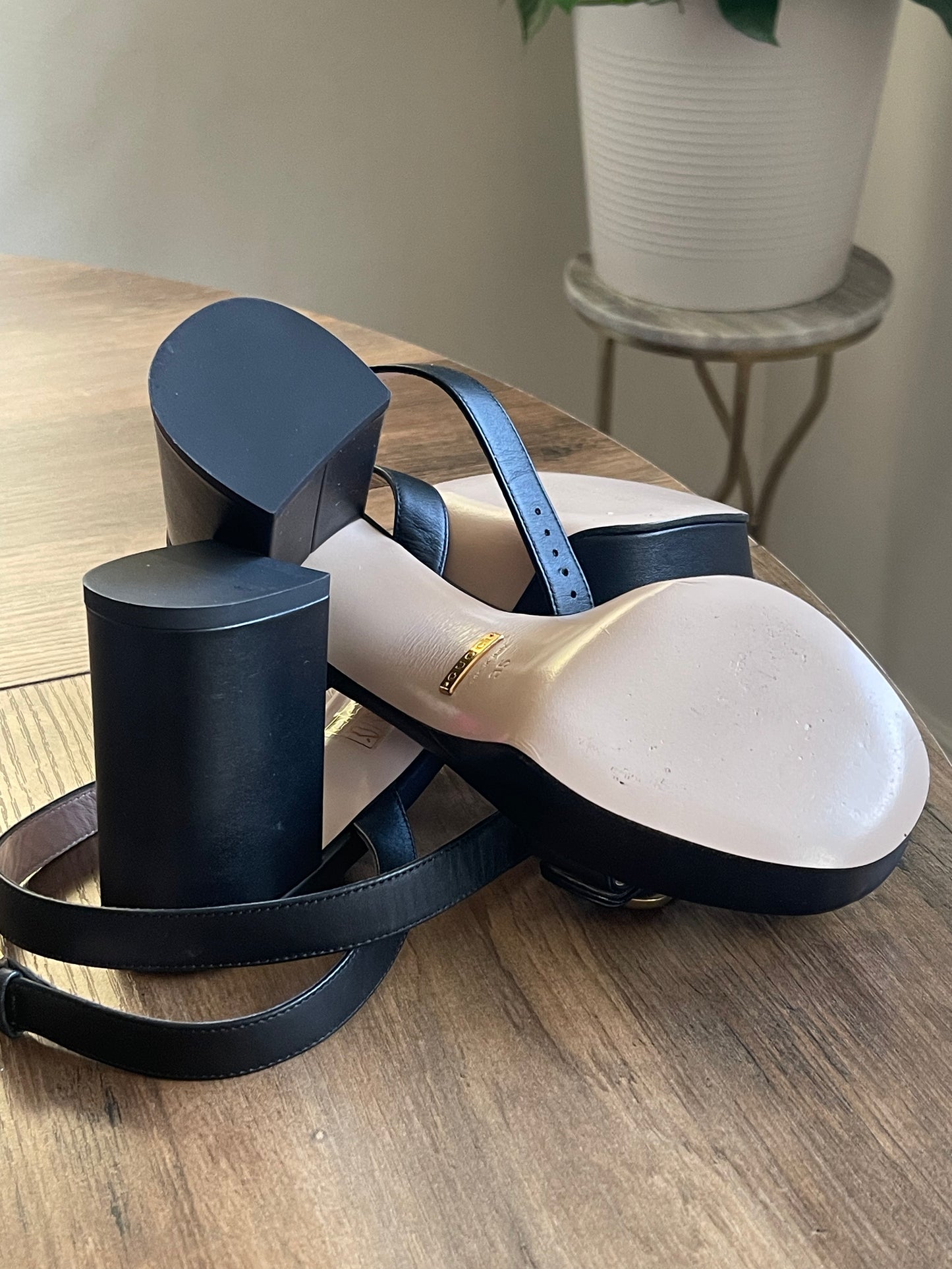 GUCCI DOUBLE G SIZE 5