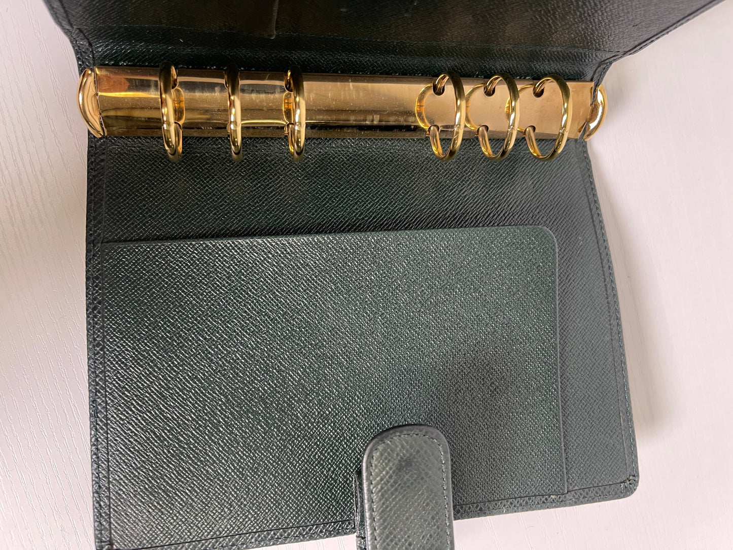 LOUIS VUITTON TAIGA AGENDA MM PLANNER