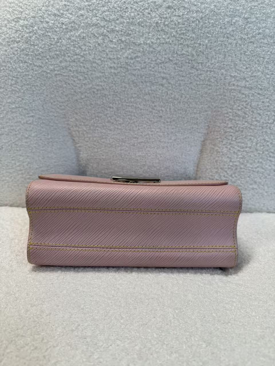 Louis Vuitton Twist Handbag